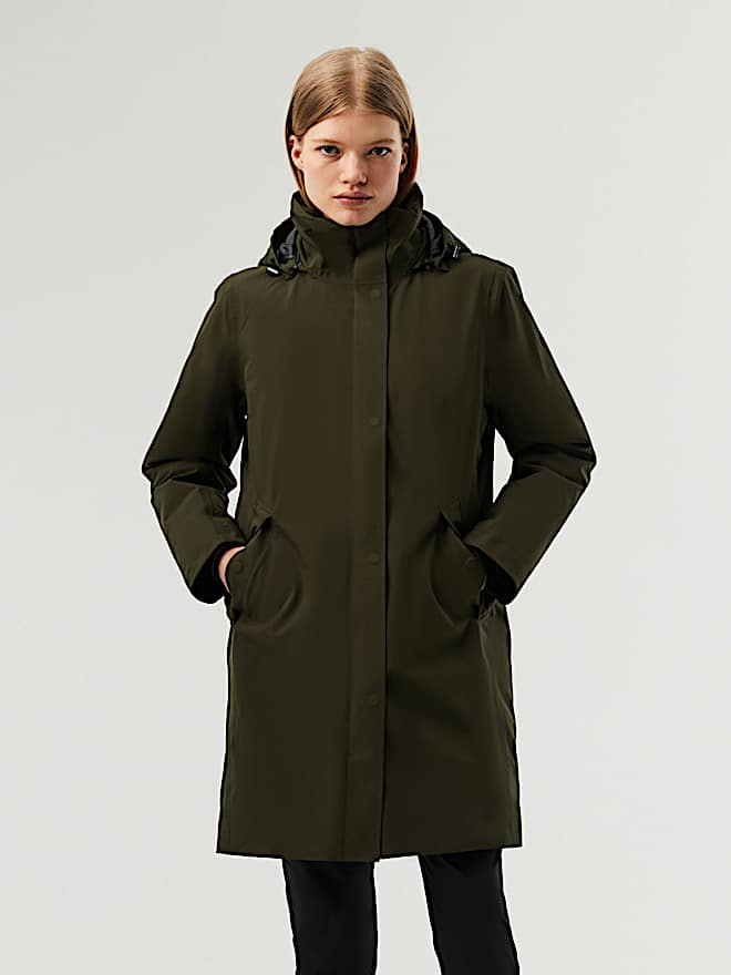 Autumn Winter 2023 | AlphaTauri