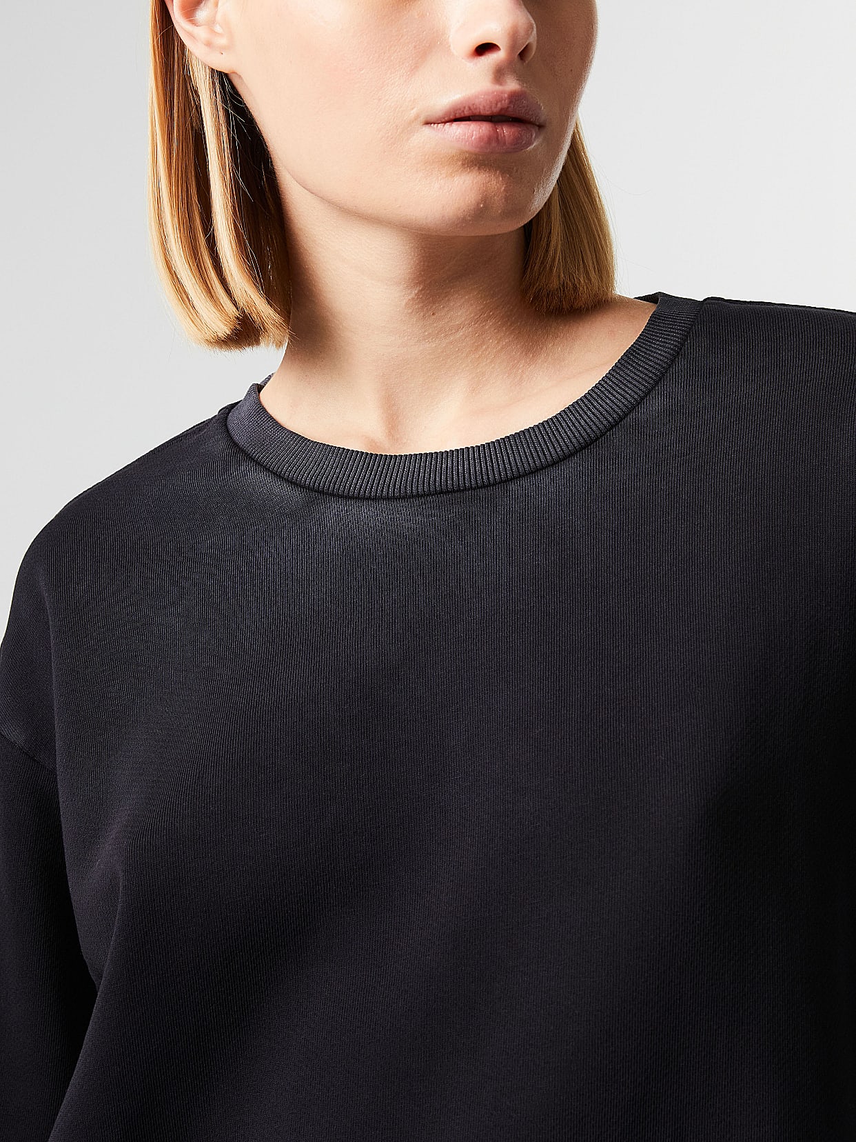Gradient crewneck sale