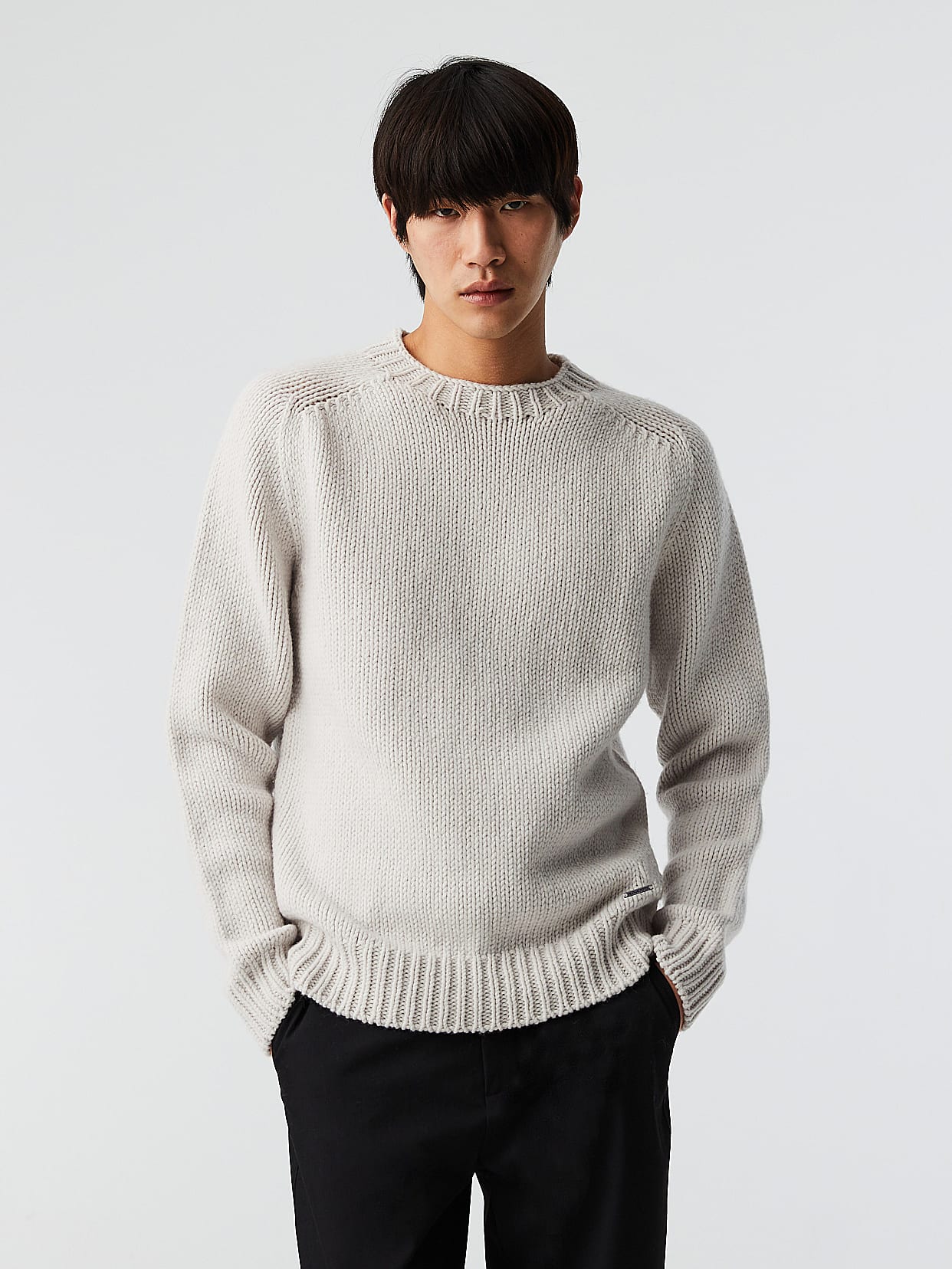 人気ブランドバ40代 FINAW | Sweater Crewneck Knit Chunky 3D Seamless V1.Y8.02 AlphaTauri  | White Off | その他