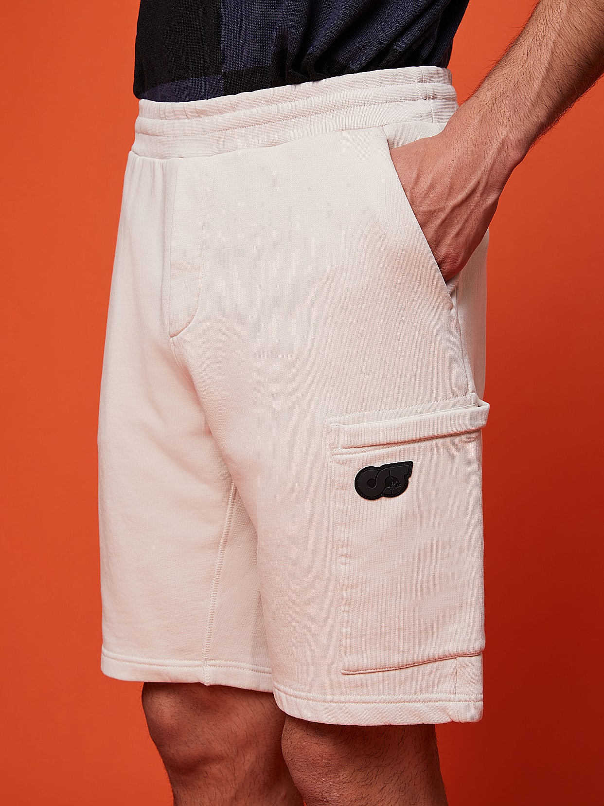 Pantalones cortos de chándal cargo PEOVS V1.Y6.01 | AlphaTauri