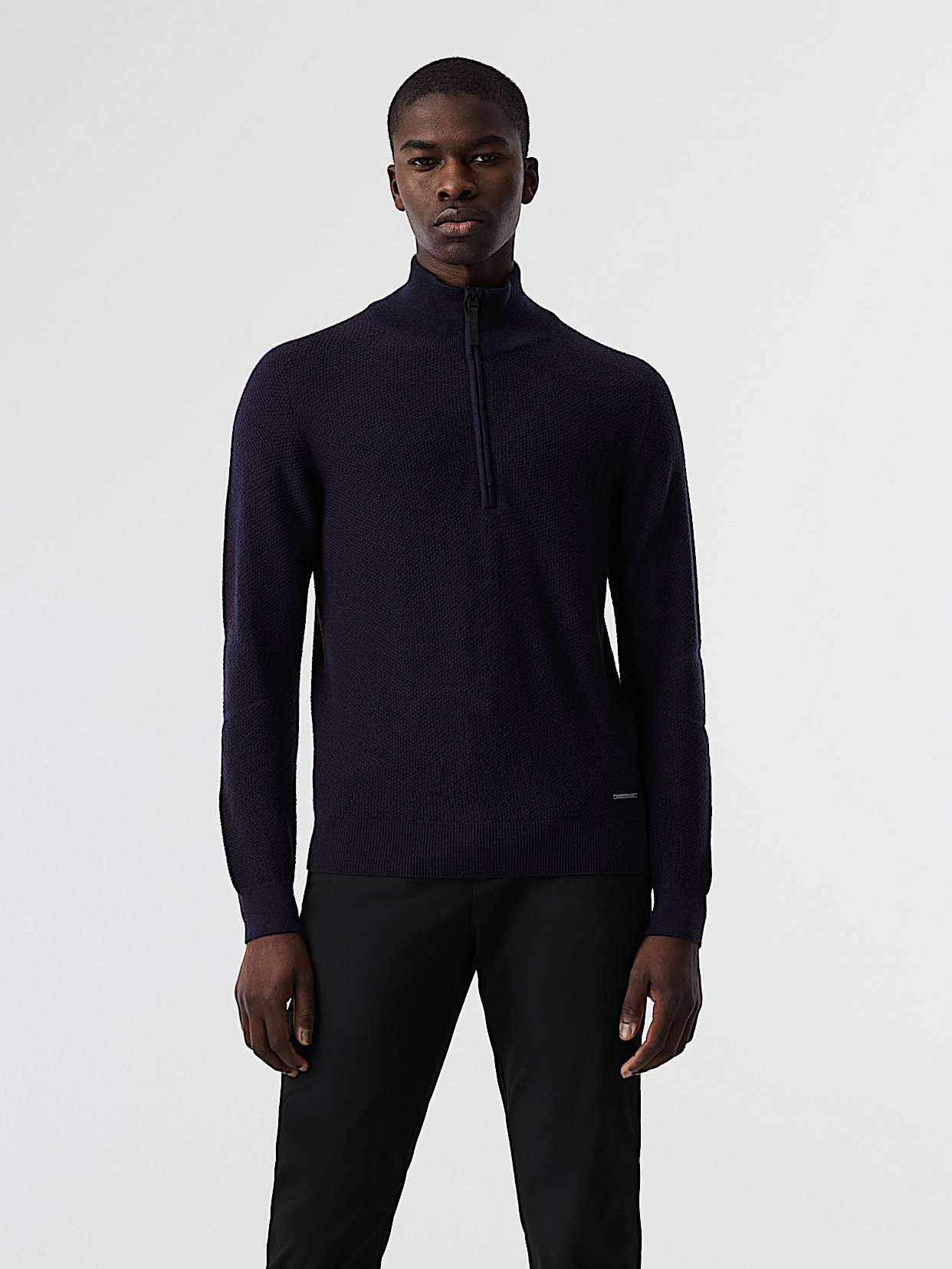 Seamless 3D Knit Half-Zip Sweater | FURAP V3.Y8.02 | Navy | AlphaTauri