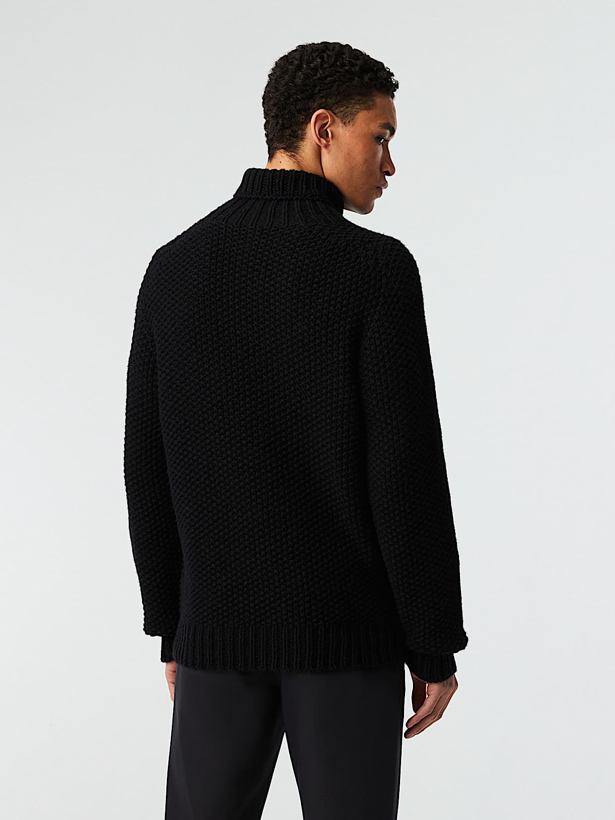 完成品 Seamless 3D Chunky Knit Turtleneck Sweater | FINAR V1.Y8.02 トップス
