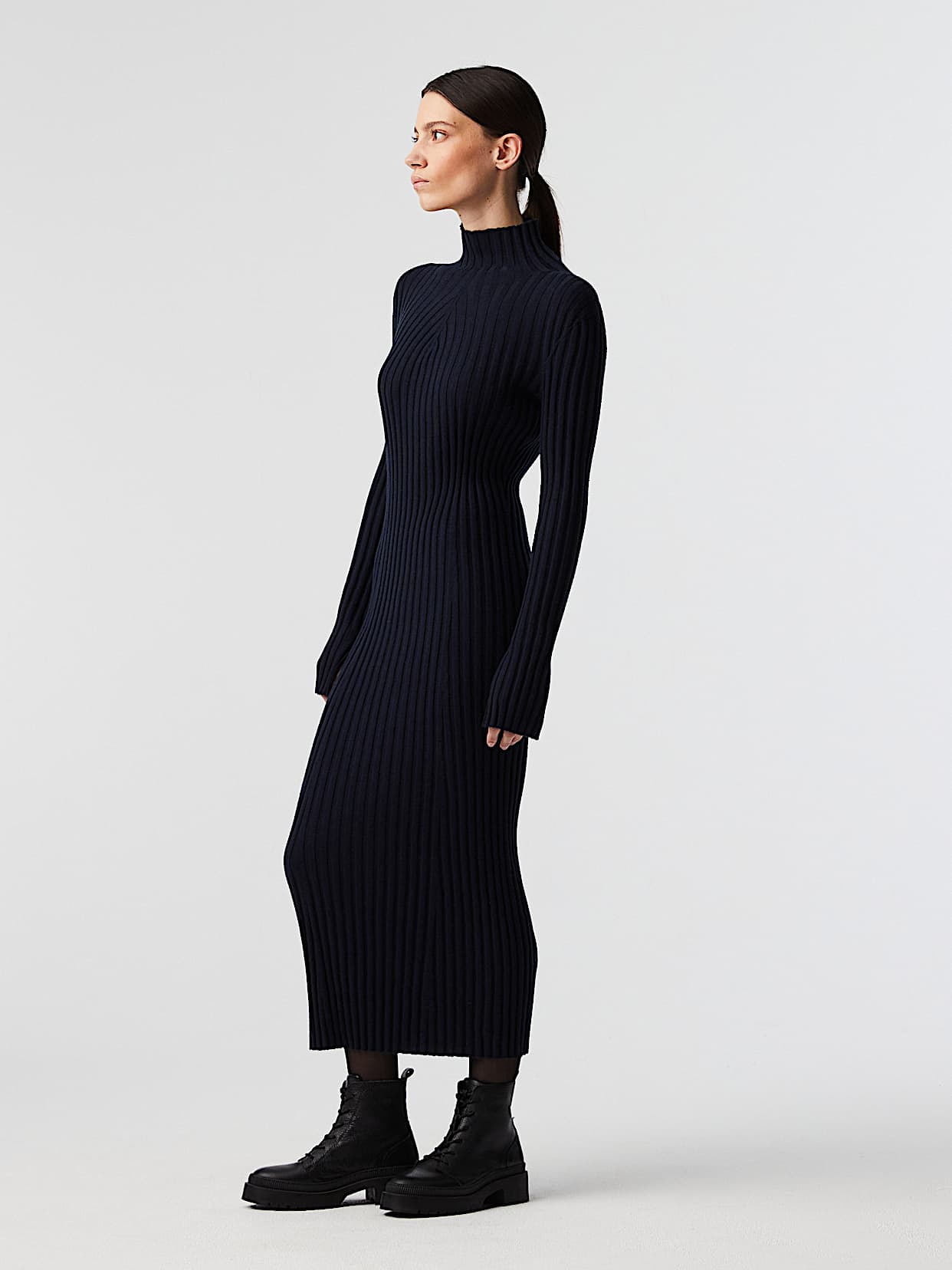 Seamless 3D Knit Dress | FOLAS V1.Y8.02 | Navy | AlphaTauri