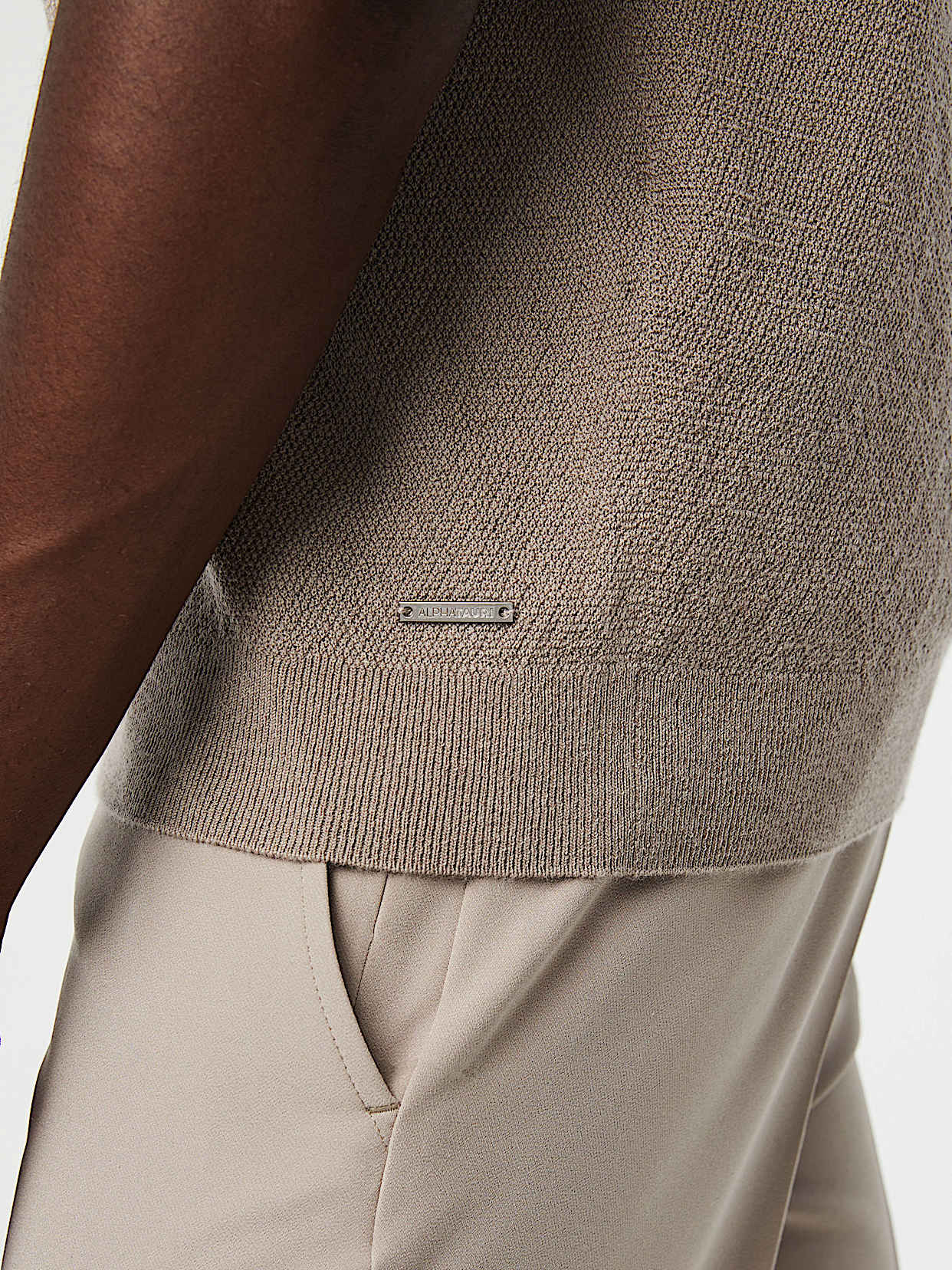 Seamless 3D Knit Cashmere-Coolmax® T-Shirt | FECAS V2.Y8.01