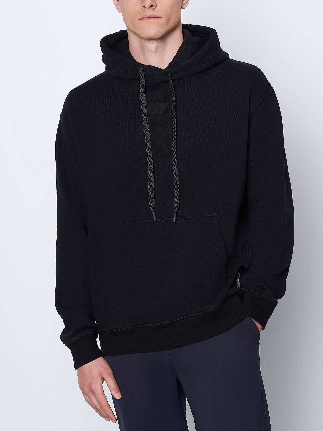 AlphaTauri | SEOVA V1.Y6.01 | Hoodie aus Baumwolle in Schwarz für Herren AlphaTauri | SEOVA V1.Y6.01 | Hoodie aus Baumwolle in Schwarz für Herren