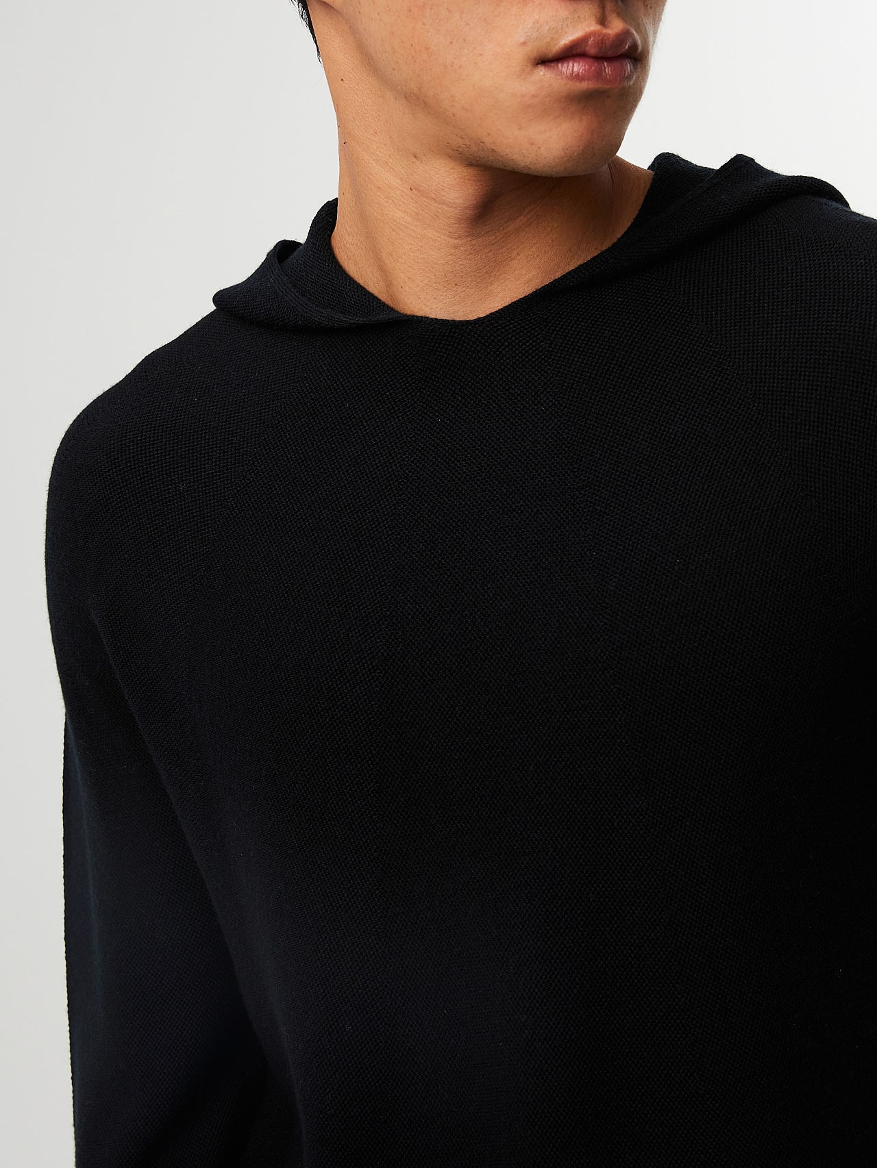 AlphaTauri | FINATO V1.Y7.02 | Seamless 3D Knit Hoodie in Black for Men AlphaTauri | FINATO V1.Y7.02 | Seamless 3D Knit Hoodie in Black for Men