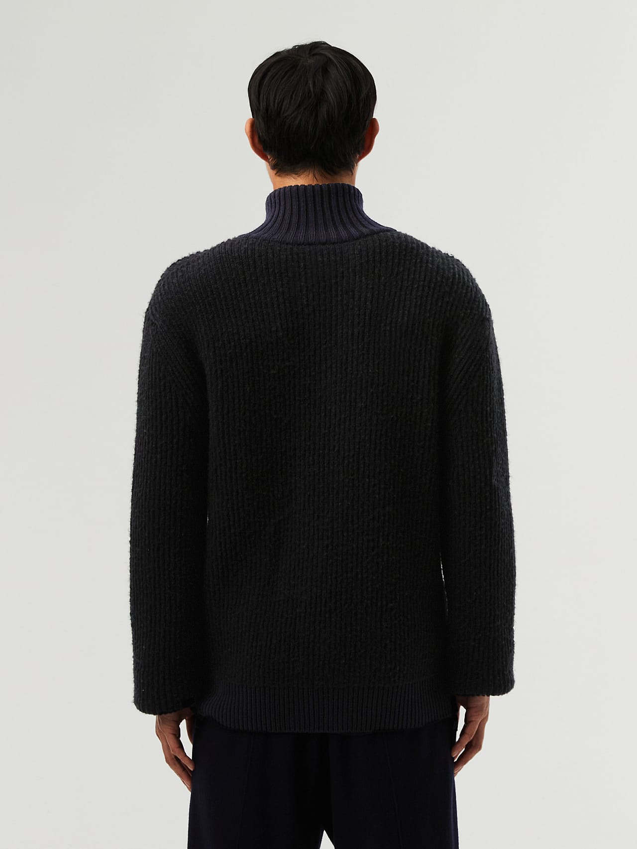 AlphaTauri | FAAMO V2.Y7.02 | Chunky Knit Merino Wool Jacket in Black / Navy for Men AlphaTauri | FAAMO V2.Y7.02 | Chunky Knit Merino Wool Jacket in Black / Navy for Men