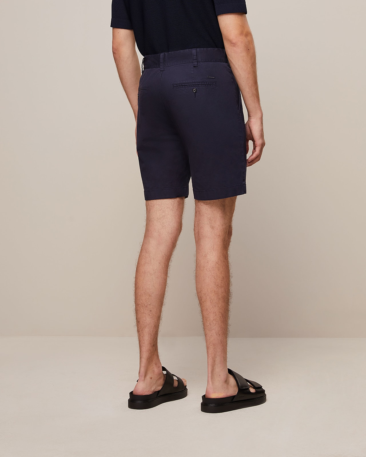 AlphaTauri | PLARK V2.Y7.01 | Short chino en coton in Bleu Marine for Homme AlphaTauri | PLARK V2.Y7.01 | Short chino en coton in Bleu Marine for Homme