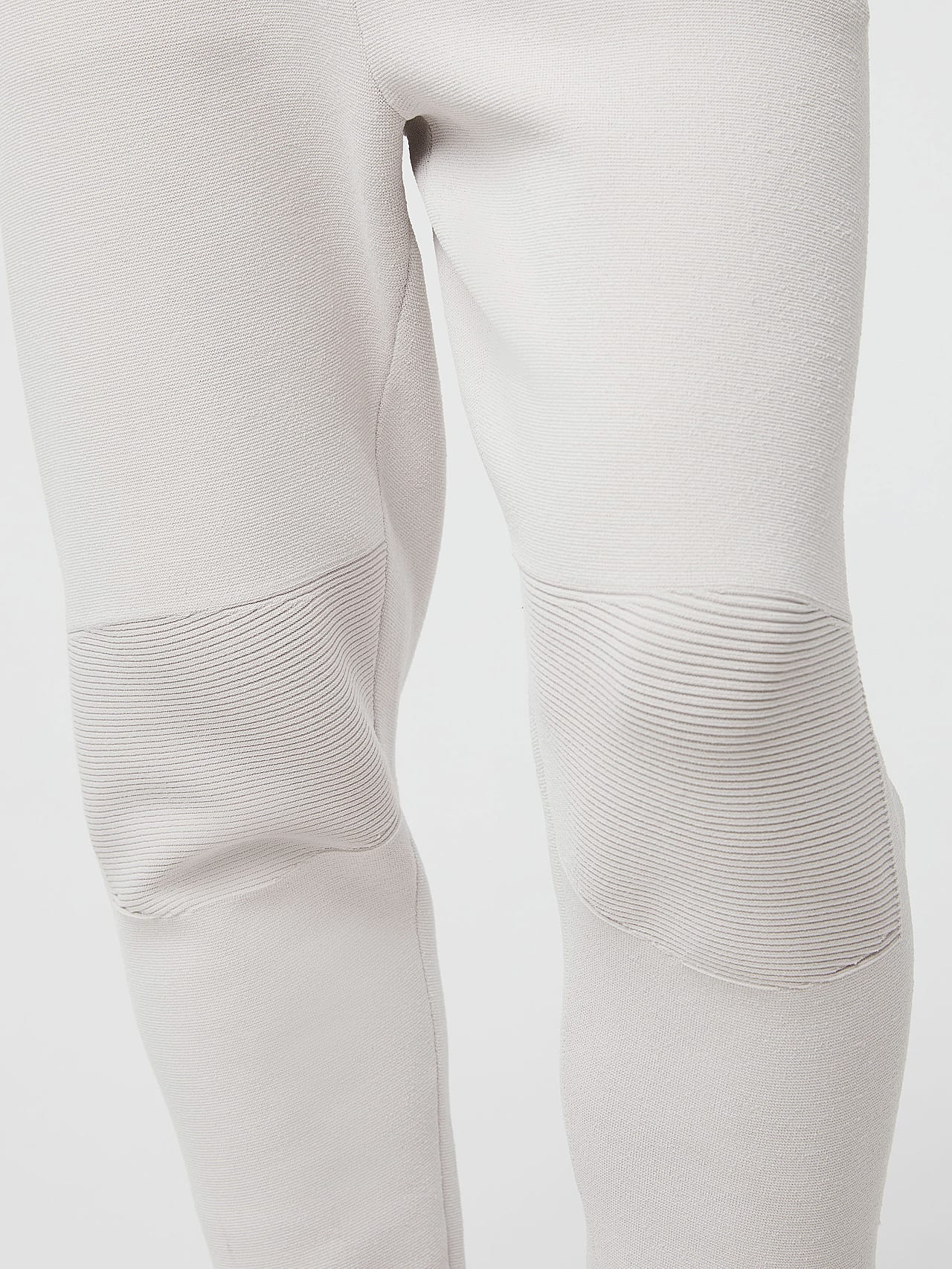 Performance Knit Pants | PANIV V2.Y7.01 | Off White | AlphaTauri