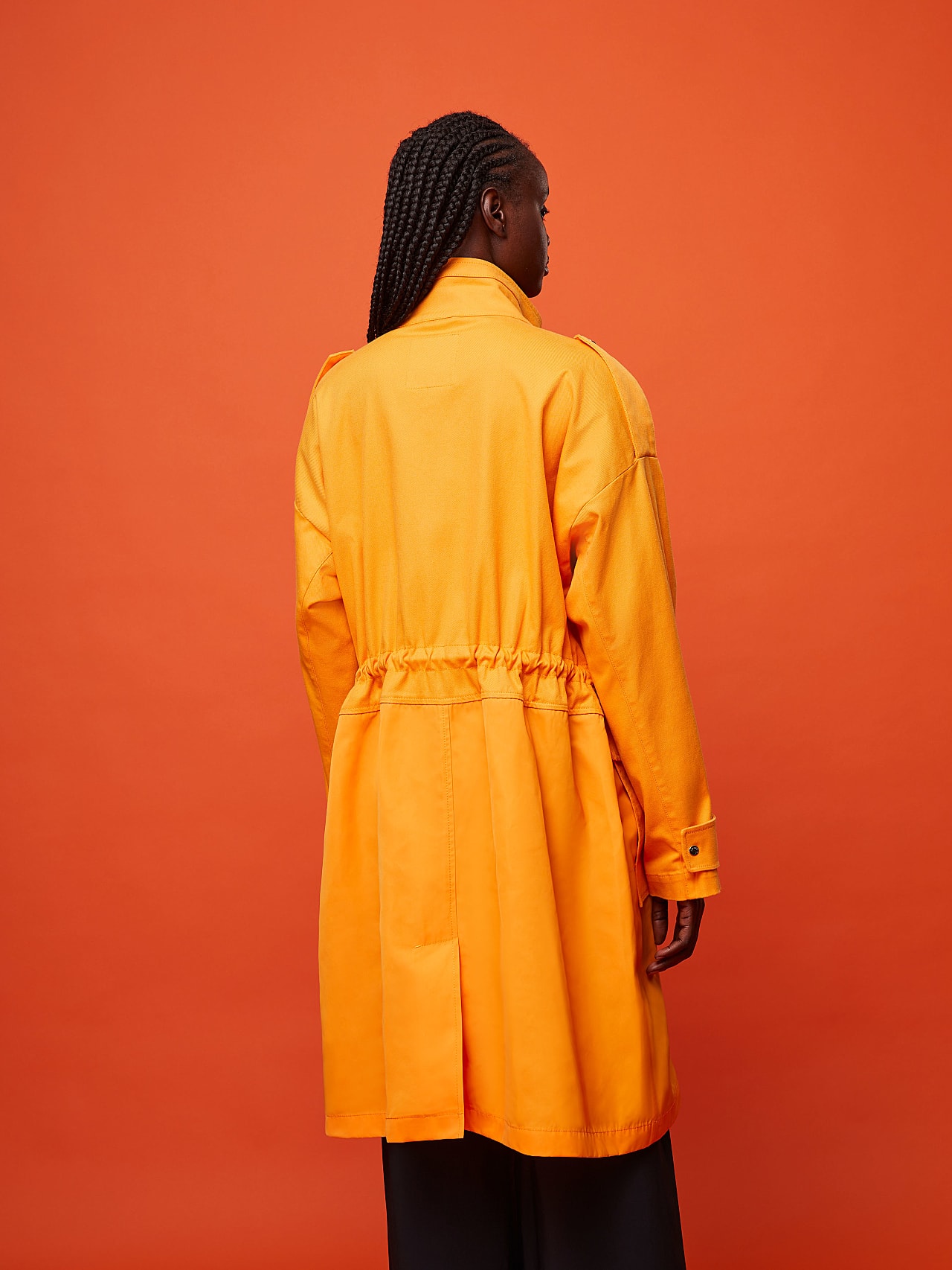 AlphaTauri | OKIRA V1.Y7.01 | Parka impermeabile in cotone in Giallo Caldo for Donna AlphaTauri | OKIRA V1.Y7.01 | Parka impermeabile in cotone in Giallo Caldo for Donna