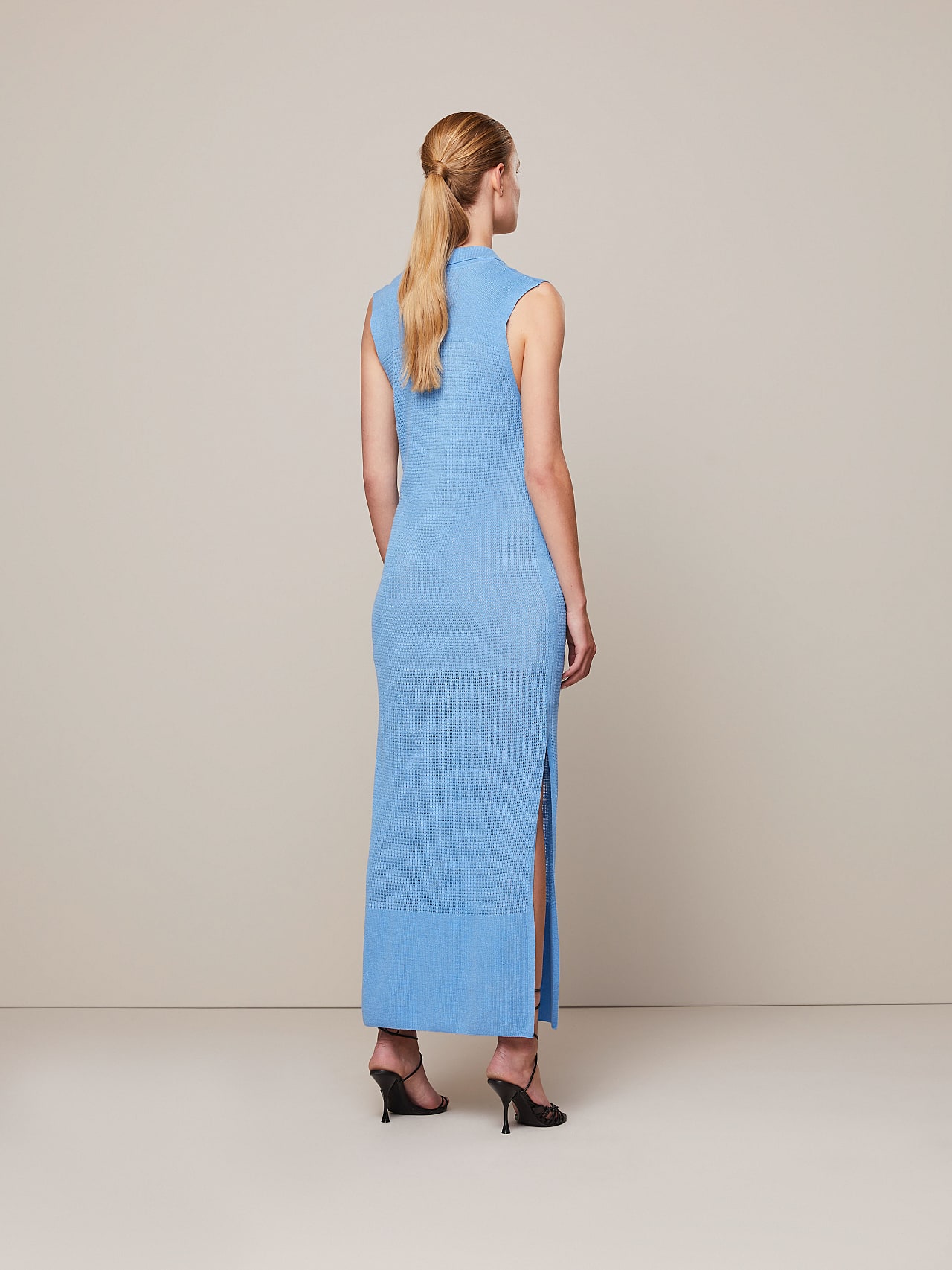 AlphaTauri | FIRELL V1.Y7.01 | Langes Strickkleid in Hellblau für Damen AlphaTauri | FIRELL V1.Y7.01 | Langes Strickkleid in Hellblau für Damen