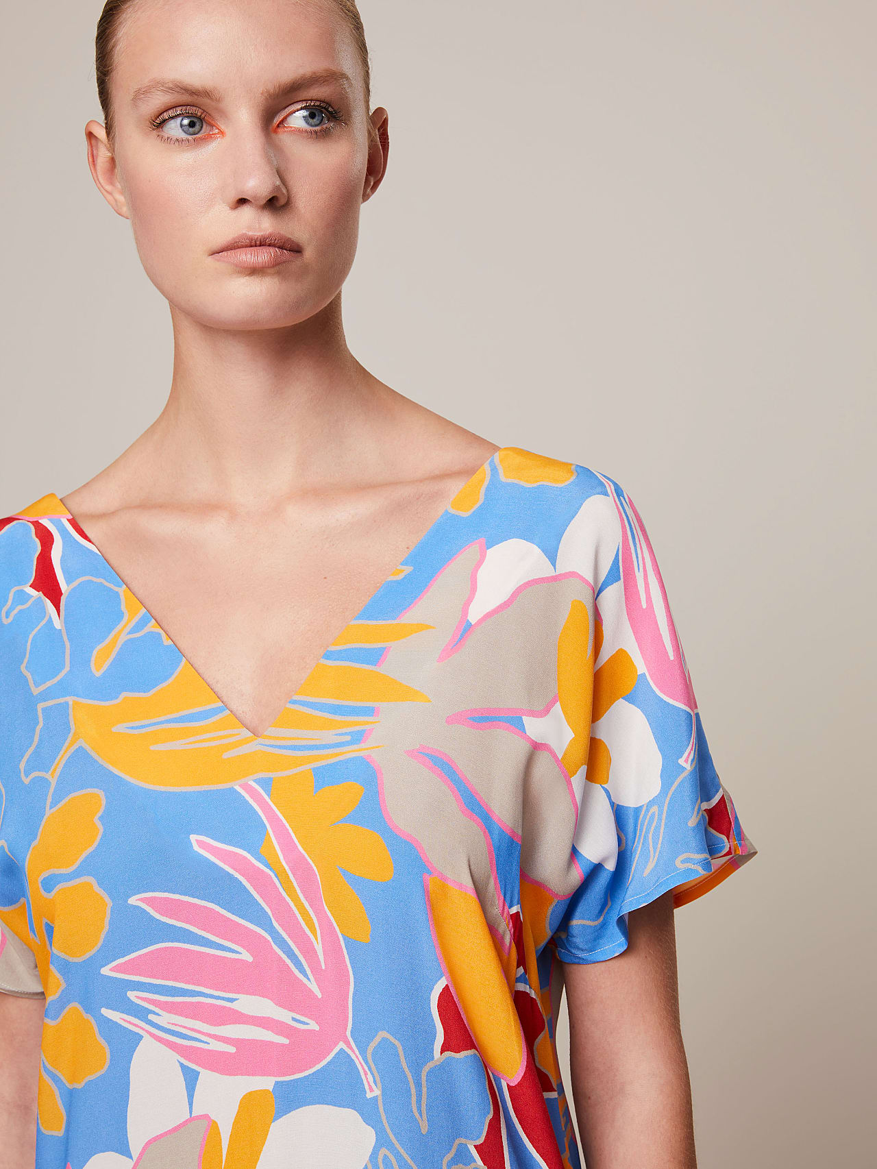 AlphaTauri | WIPRES V1.Y7.01 | Vestito lungo con stampa floreale in Celeste for Donna AlphaTauri | WIPRES V1.Y7.01 | Vestito lungo con stampa floreale in Celeste for Donna