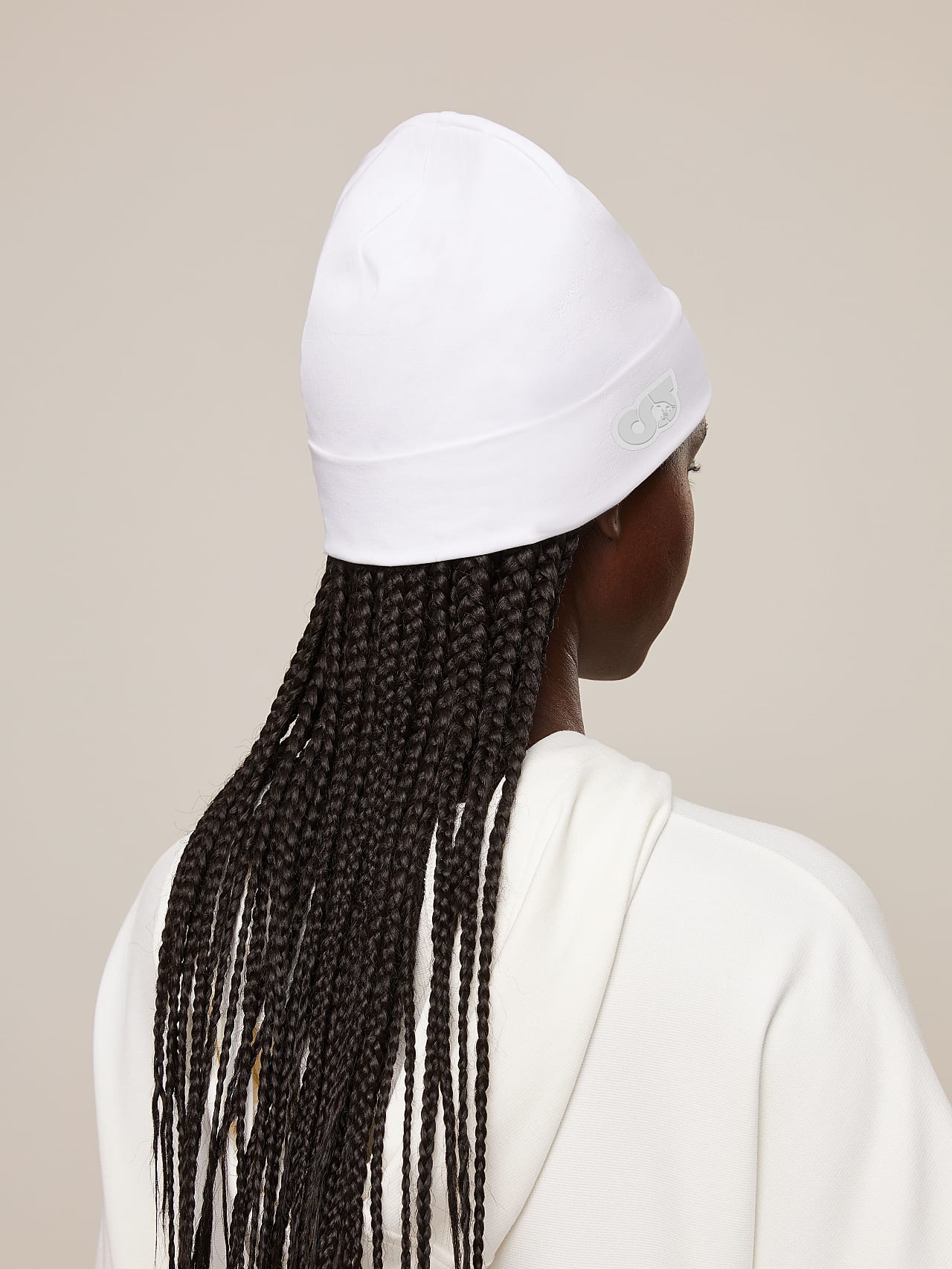 AlphaTauri | ADILI V1.Y7.01 | Cotton Beanie in White for Unisex AlphaTauri | ADILI V1.Y7.01 | Cotton Beanie in White for Unisex