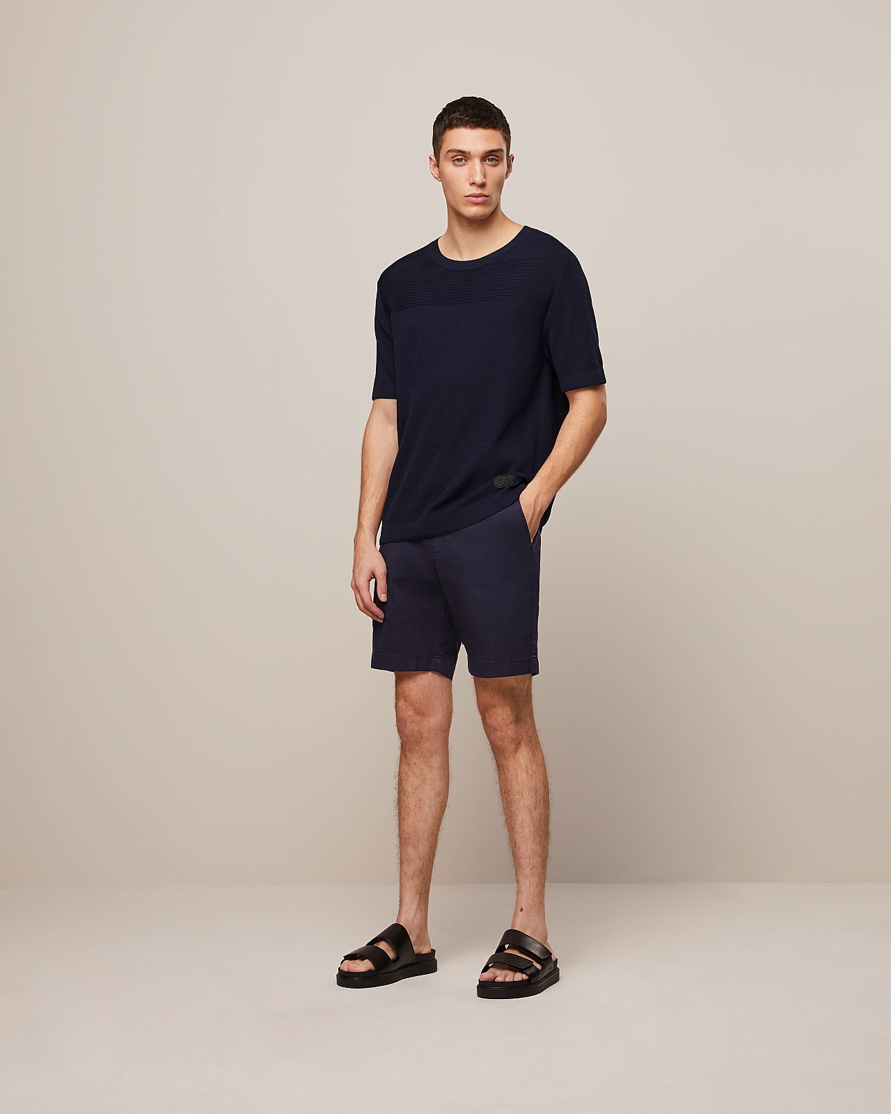 AlphaTauri | FENPO V1.Y6.01 | Performance Knit T-Shirt in Navy for Men AlphaTauri | FENPO V1.Y6.01 | Performance Knit T-Shirt in Navy for Men