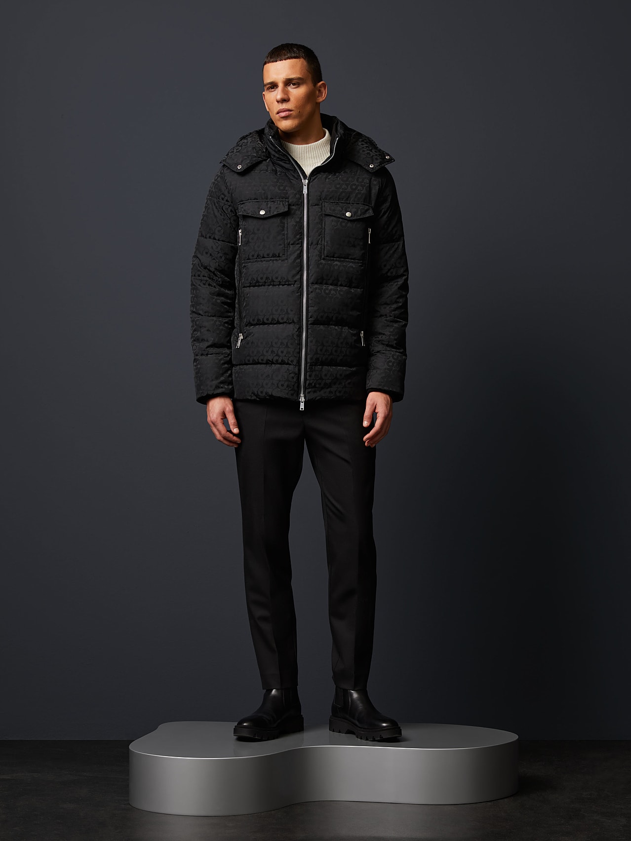 AlphaTauri | OCOAM V1.Y6.02 | All-Over Print Puffer Jacket in Black for Men AlphaTauri | OCOAM V1.Y6.02 | All-Over Print Puffer Jacket in Black for Men