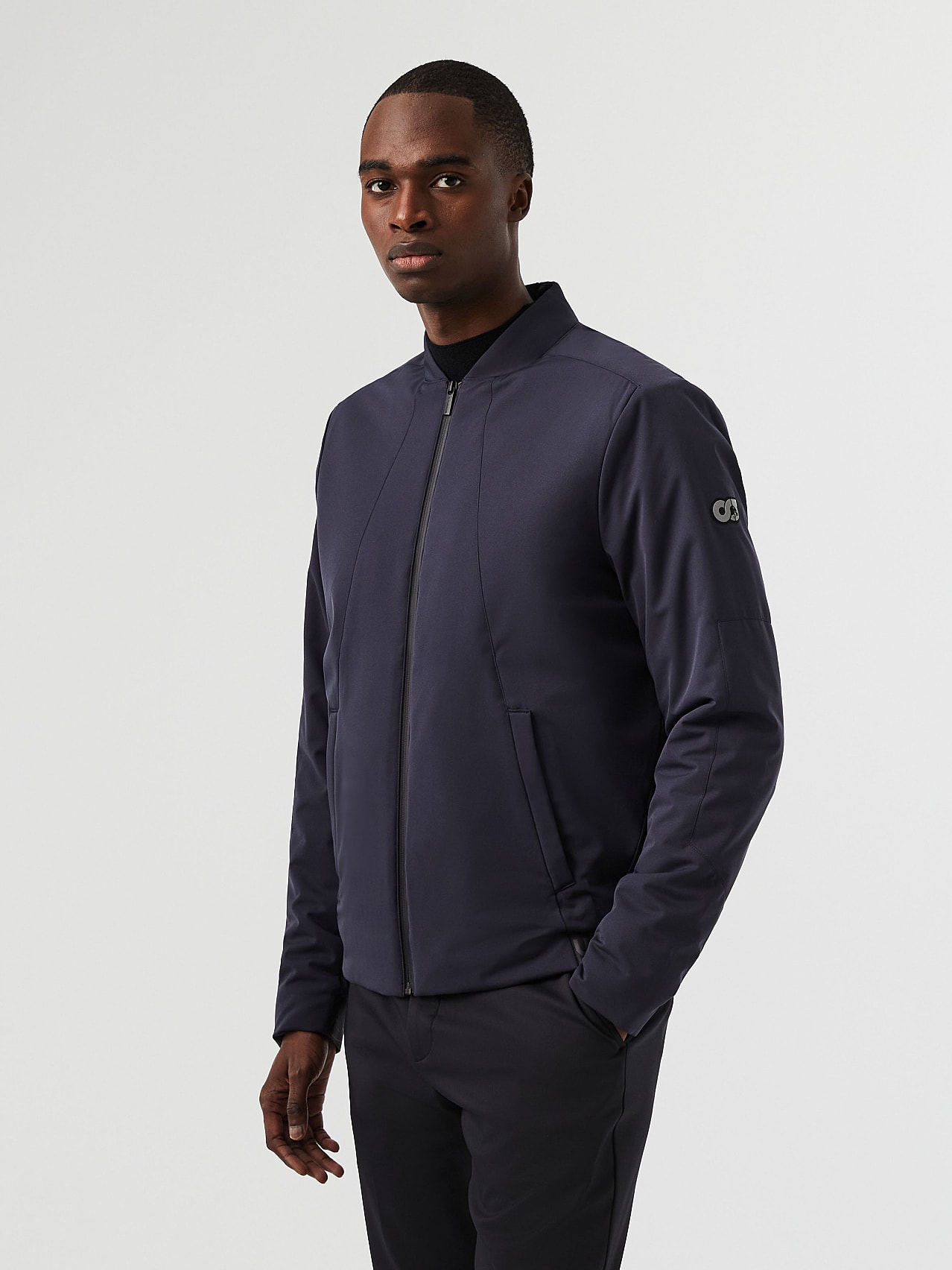 AlphaTauri | OTEMP V1.C1.02 | Heatable and Water-Repellent Bomber Jacket in Navy for Men AlphaTauri | OTEMP V1.C1.02 | Heatable and Water-Repellent Bomber Jacket in Navy for Men