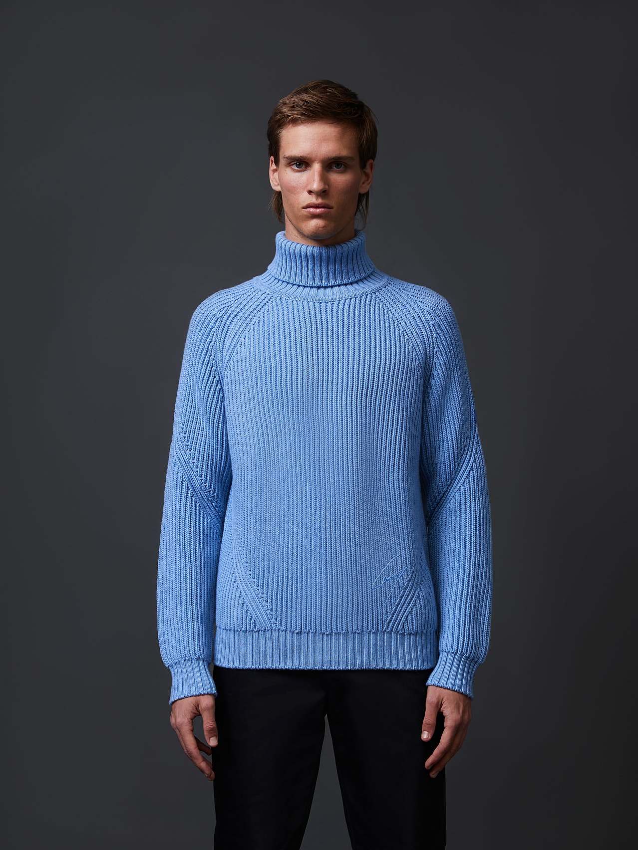 AlphaTauri | FAAMA Pierre Gasly C2.03 | Chunky Knit Merino-Wool Turtleneck Sweater in Medium Blue for Men AlphaTauri | FAAMA Pierre Gasly C2.03 | Chunky Knit Merino-Wool Turtleneck Sweater in Medium Blue for Men