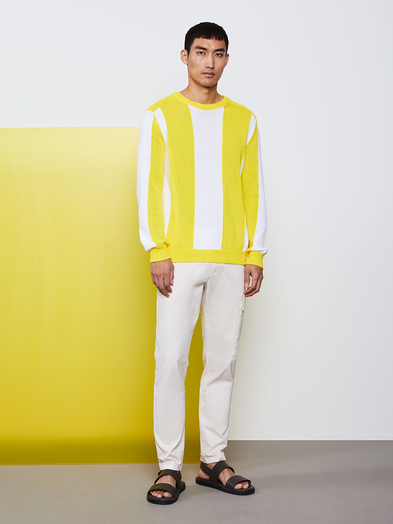 AlphaTauri | FASHY V1.Y6.01 | Sweat-shirt en maille color-block in Jaune / Blanc for Homme AlphaTauri | FASHY V1.Y6.01 | Sweat-shirt en maille color-block in Jaune / Blanc for Homme