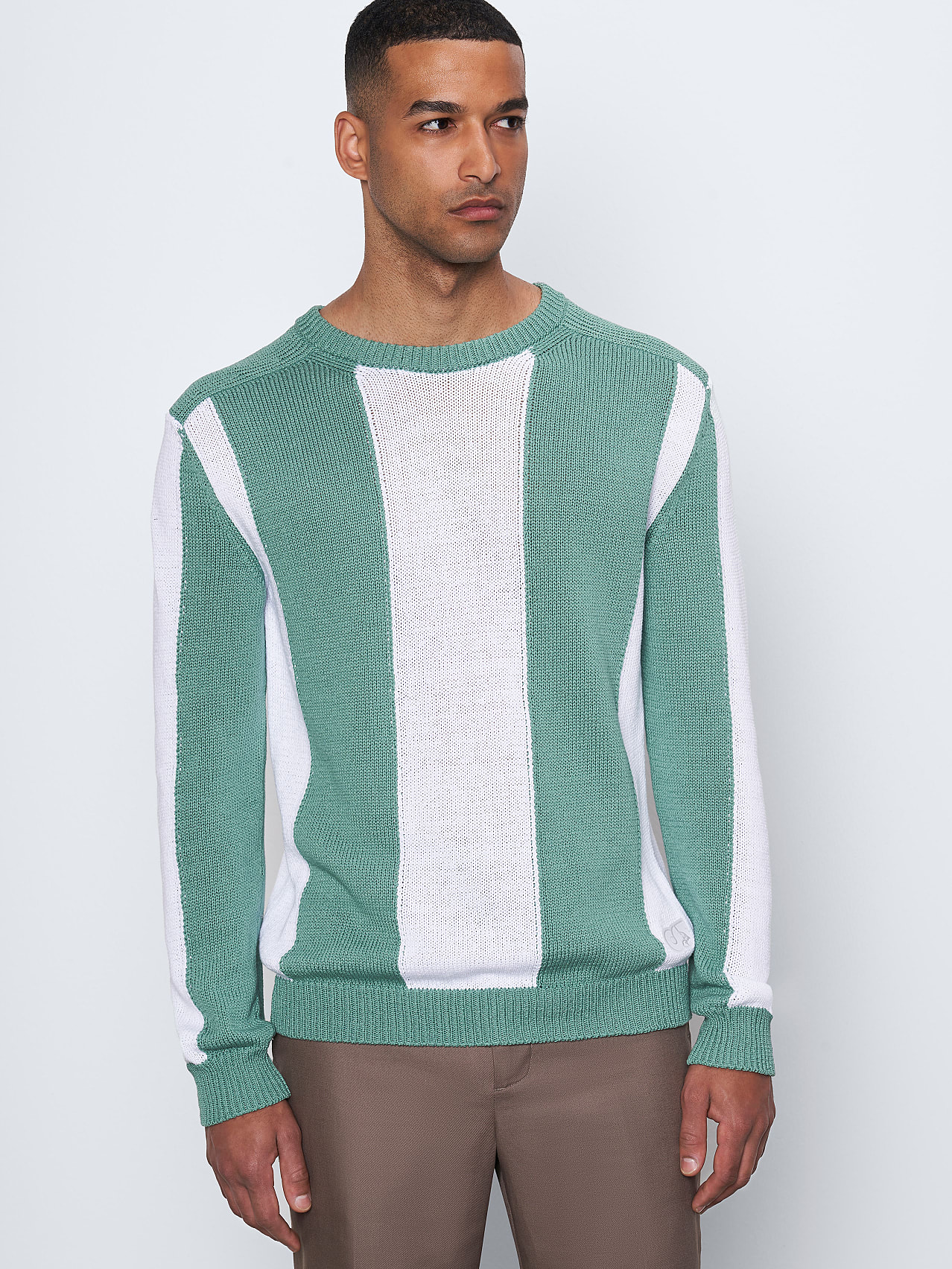AlphaTauri | FASHY V1.Y6.01 | Sweat-shirt en maille color-block in Turquoise / Blanc for Homme AlphaTauri | FASHY V1.Y6.01 | Sweat-shirt en maille color-block in Turquoise / Blanc for Homme