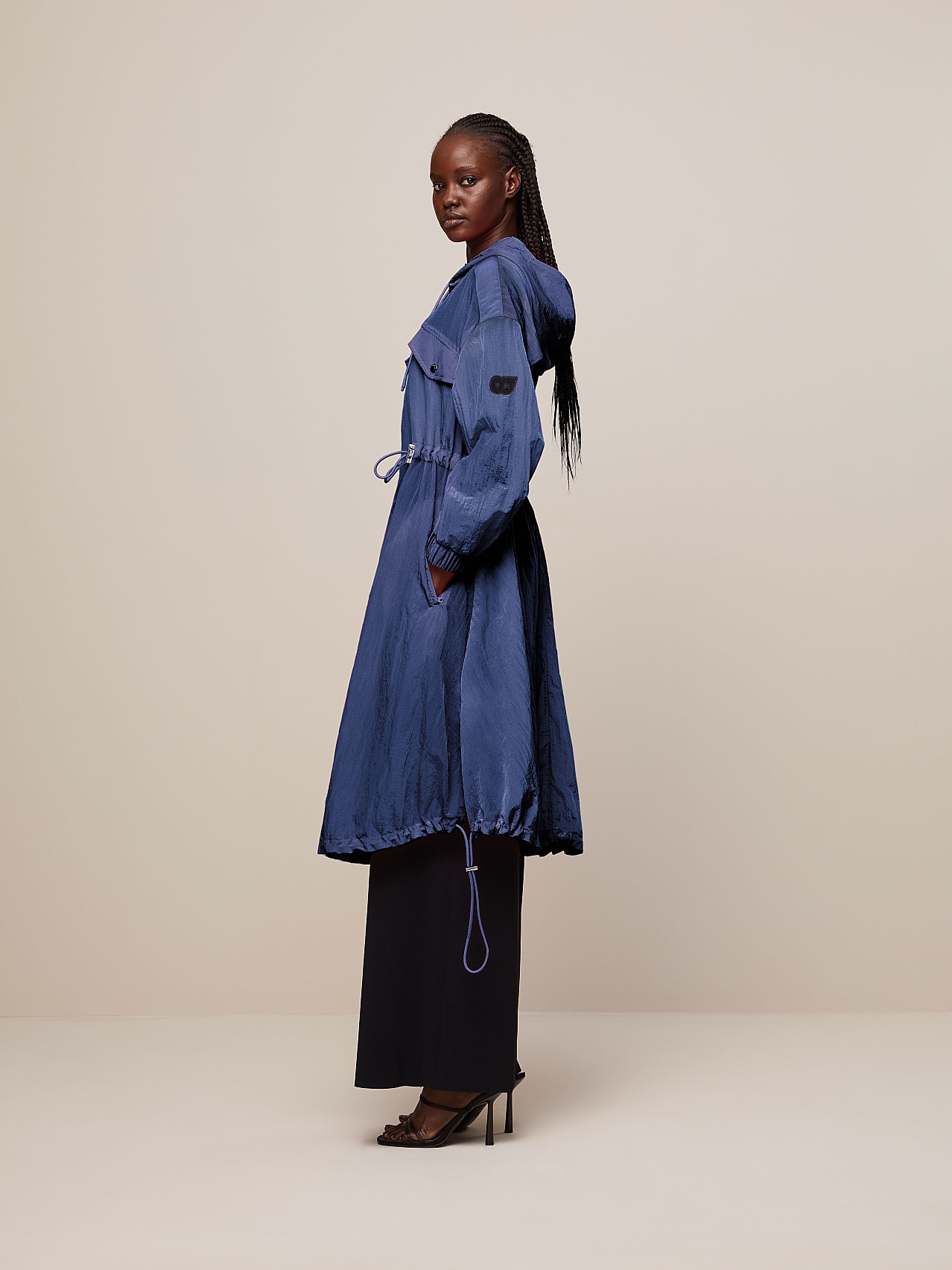 AlphaTauri | OSHEEH V1.Y7.01 | Lightweight Packable Coat in Navy for Women AlphaTauri | OSHEEH V1.Y7.01 | Lightweight Packable Coat in Navy for Women