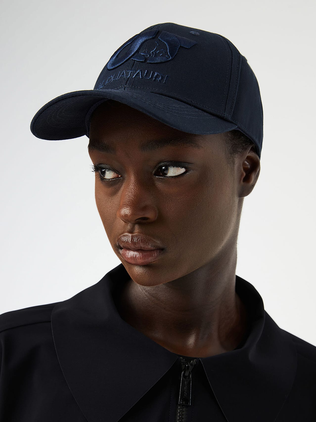 Signature cap store