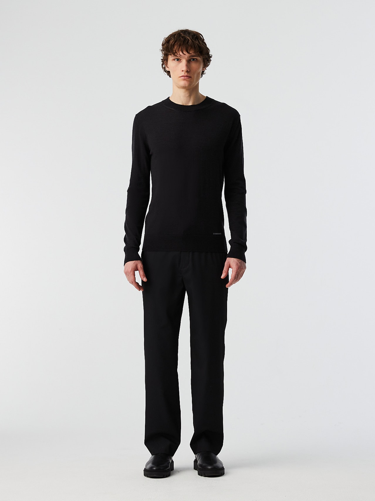 Seamless 3D Performance Knit Crewneck Sweater | FOSOP V4.Y8.02 | Olive |  AlphaTauri