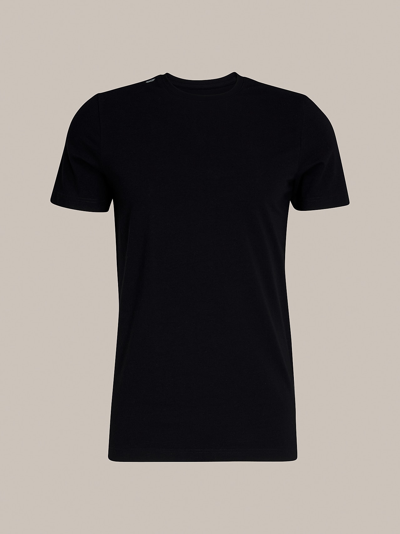 AlphaTauri | BUCK V2.Y4.01 | Classic Taurex® V-Neck T-Shirt in Black for Men AlphaTauri | BUCK V2.Y4.01 | Classic Taurex® V-Neck T-Shirt in Black for Men