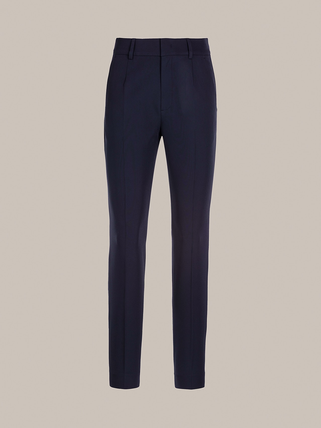 AlphaTauri | PERTI V2.Y6.01 | Tapered Pants with Pleats in Navy for Women AlphaTauri | PERTI V2.Y6.01 | Tapered Pants with Pleats in Navy for Women