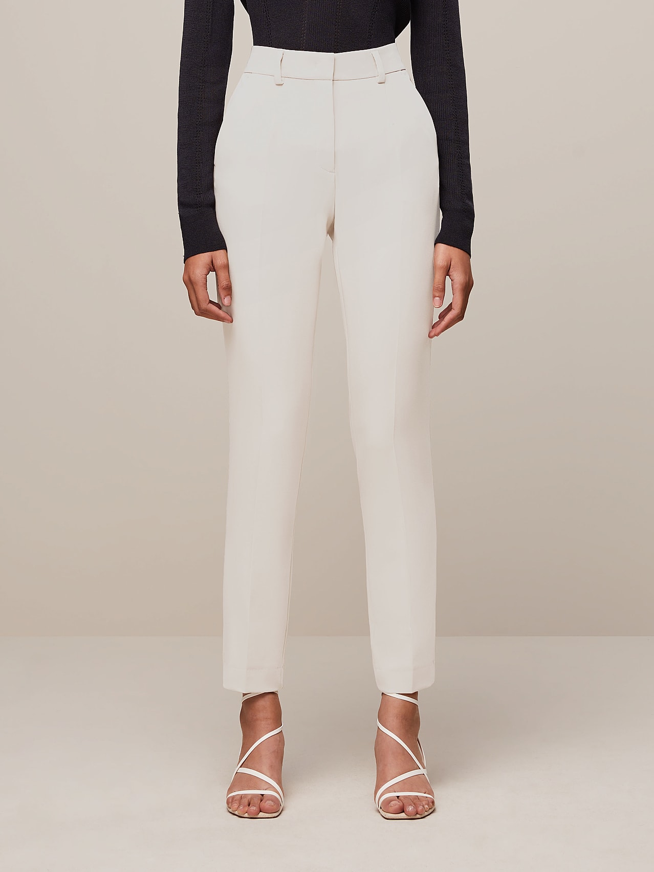 AlphaTauri | PERTI V2.Y6.01 | Tapered Pants with Pleats in Off White for Women AlphaTauri | PERTI V2.Y6.01 | Tapered Pants with Pleats in Off White for Women