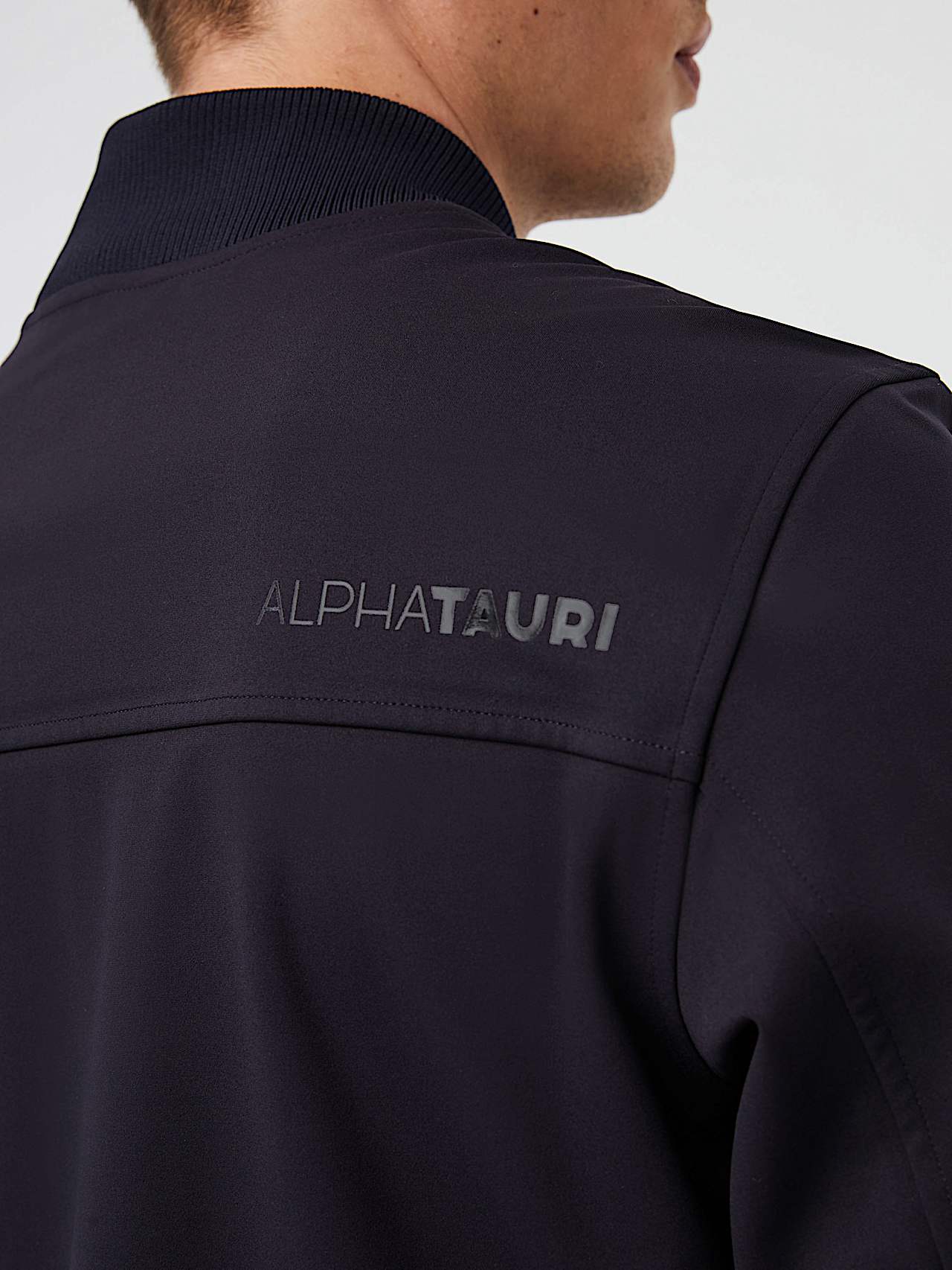 AlphaTauri | SROTA V2.Y7.01 | Cazadora bomber de Taurobran® impermeable in Azul Marino for Hombre