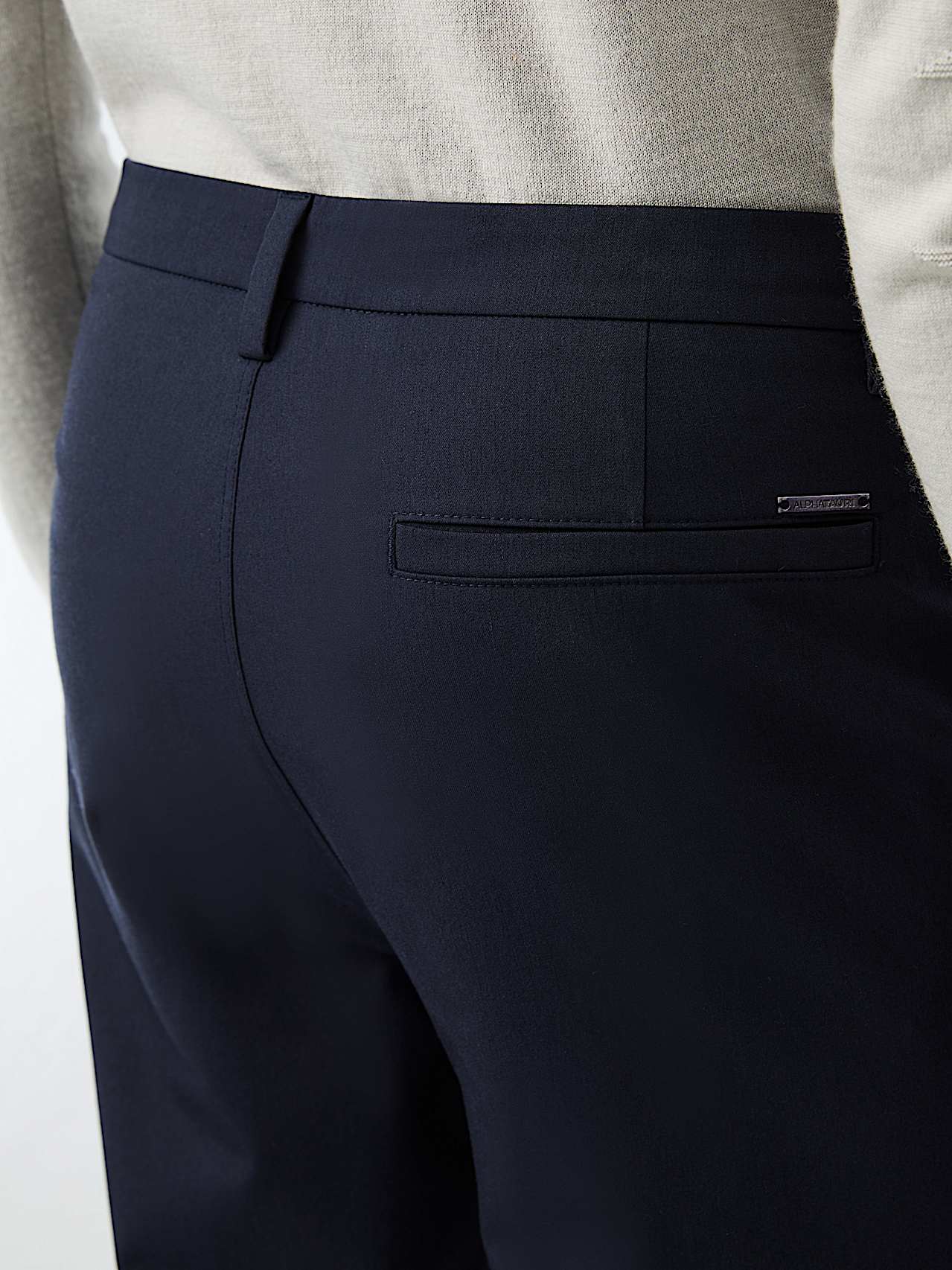 AlphaTauri | PAVE V1.Y8.02 | Pantalon coupe droite in Bleu Marine for Homme