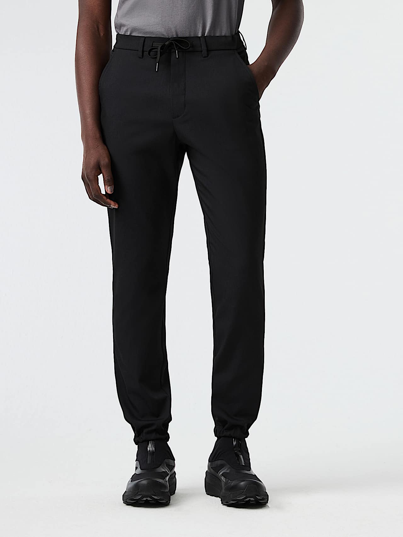 AlphaTauri | PALAN V1.Y8.02 | Jogging tissé in Noir for Homme