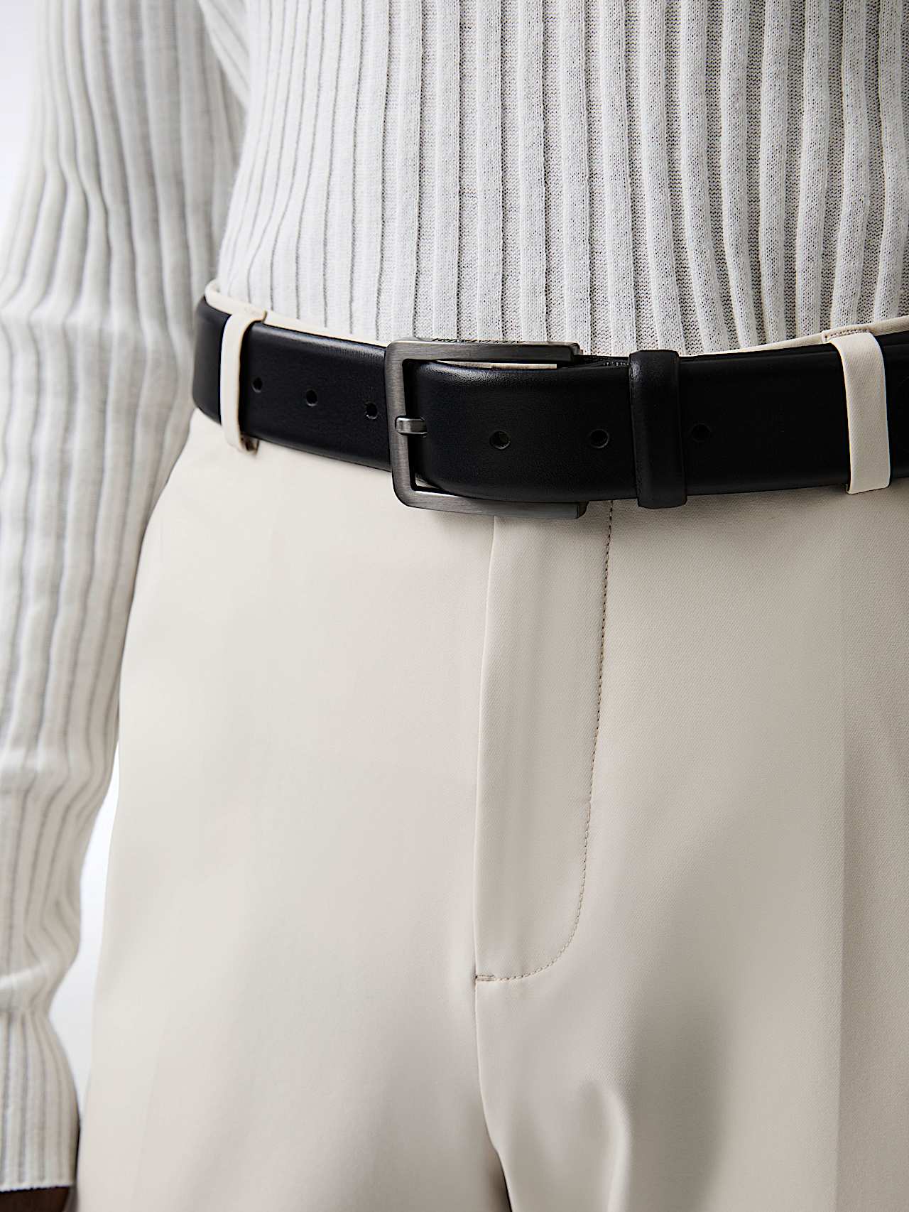 AlphaTauri | AGOS V3.Y8.02 | Leather Belt in Black for Unisex AlphaTauri | AGOS V3.Y8.02 | Leather Belt in Black for Unisex