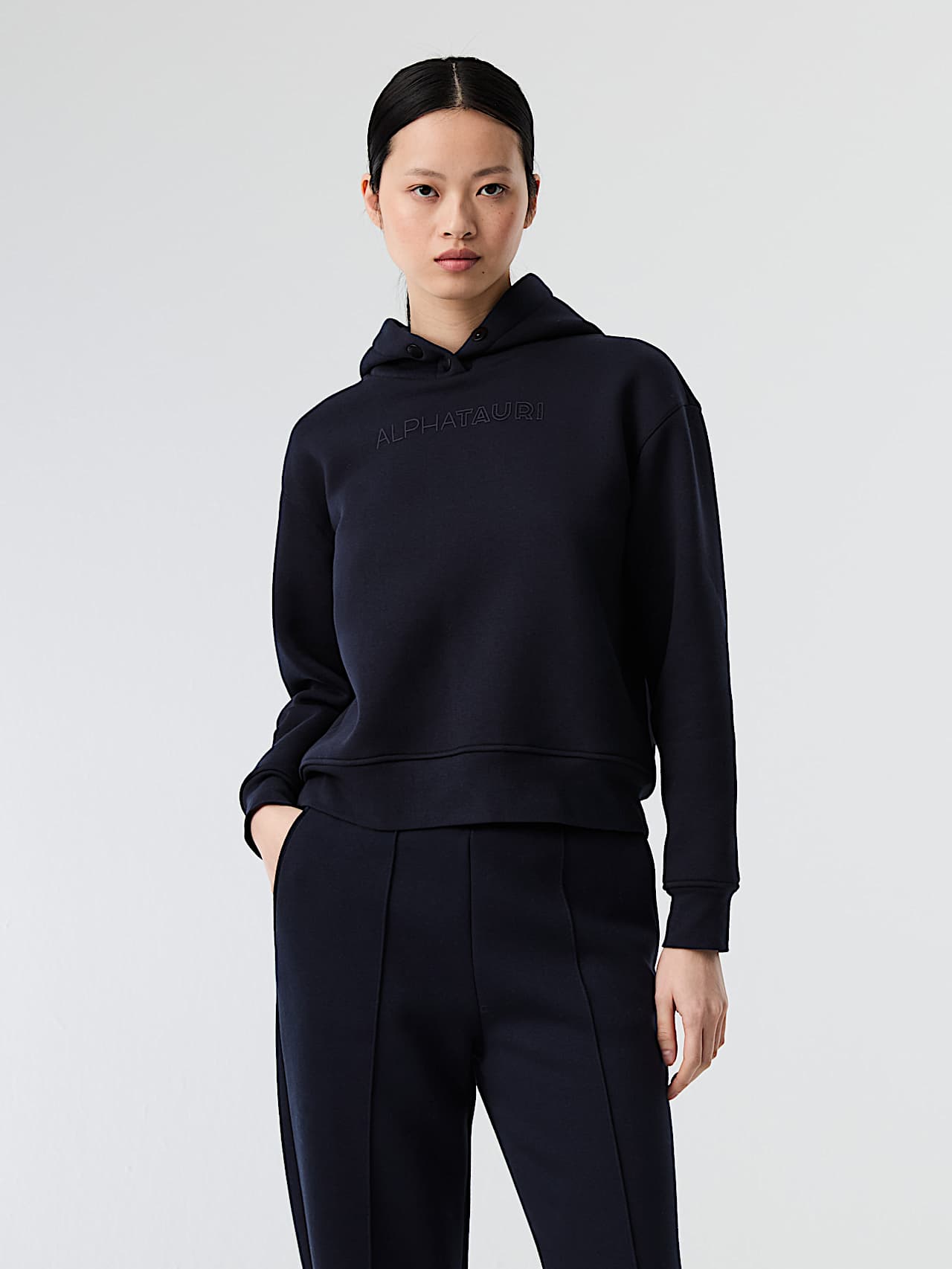 AlphaTauri | SERA V2.Y8.02 | Hoodie mit charakteristischem Logo in Navy für Damen