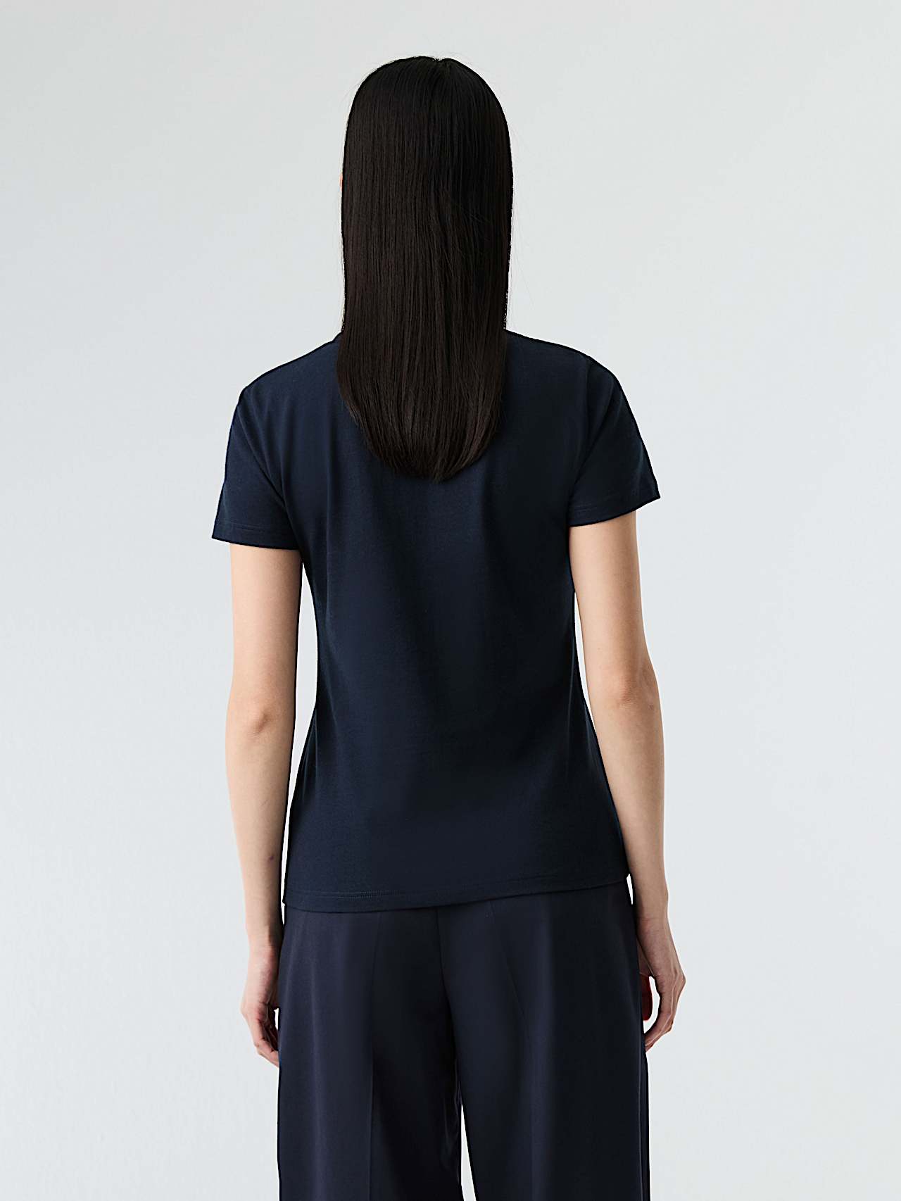 AlphaTauri | JERU V4.Y8.02 | T-shirt en coton à logo signature in Bleu Marine for Femme