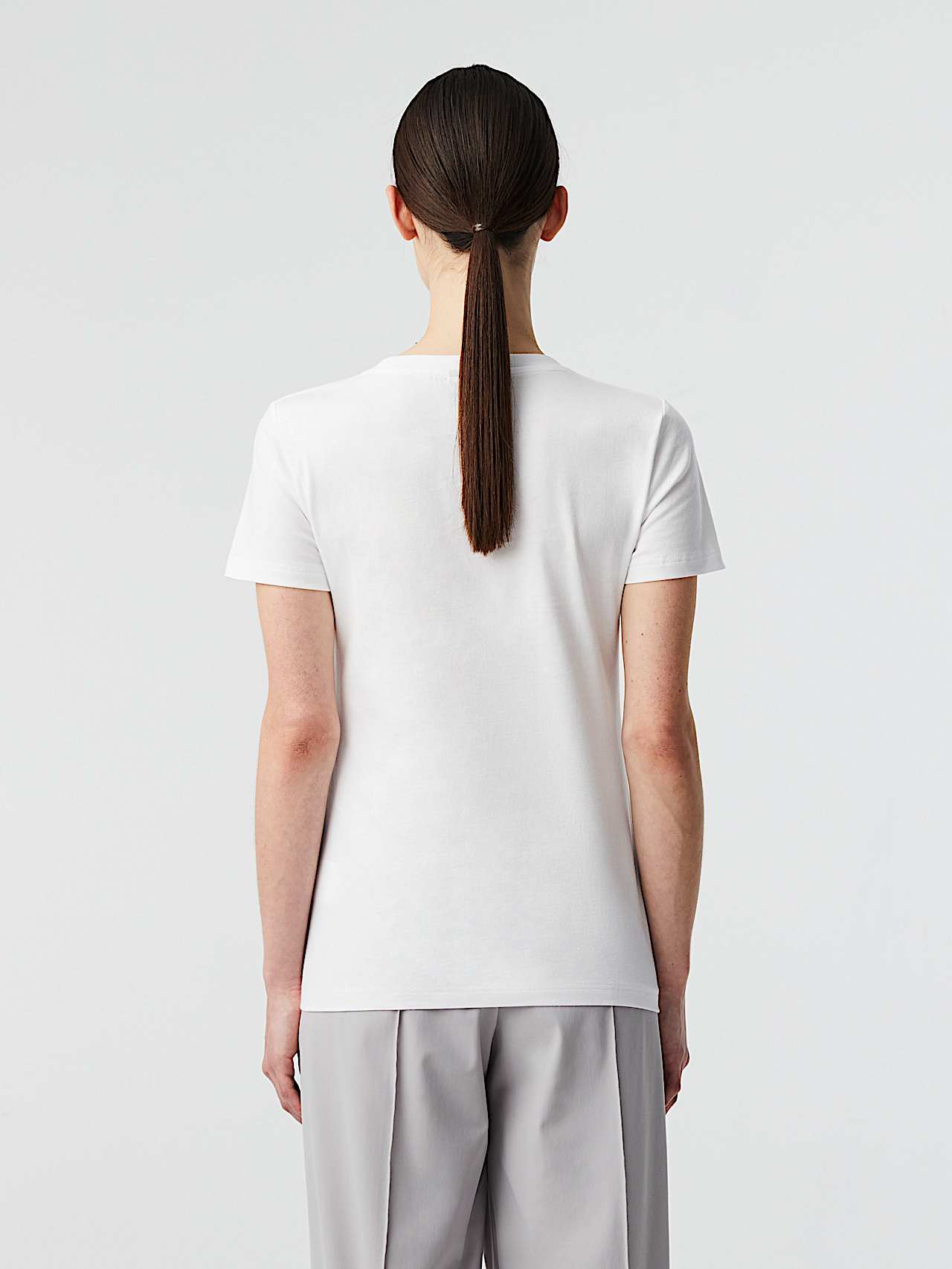 AlphaTauri | JERU V4.Y8.02 | Baumwoll-T-Shirt mit charakteristischem Logo in Weiß für Damen