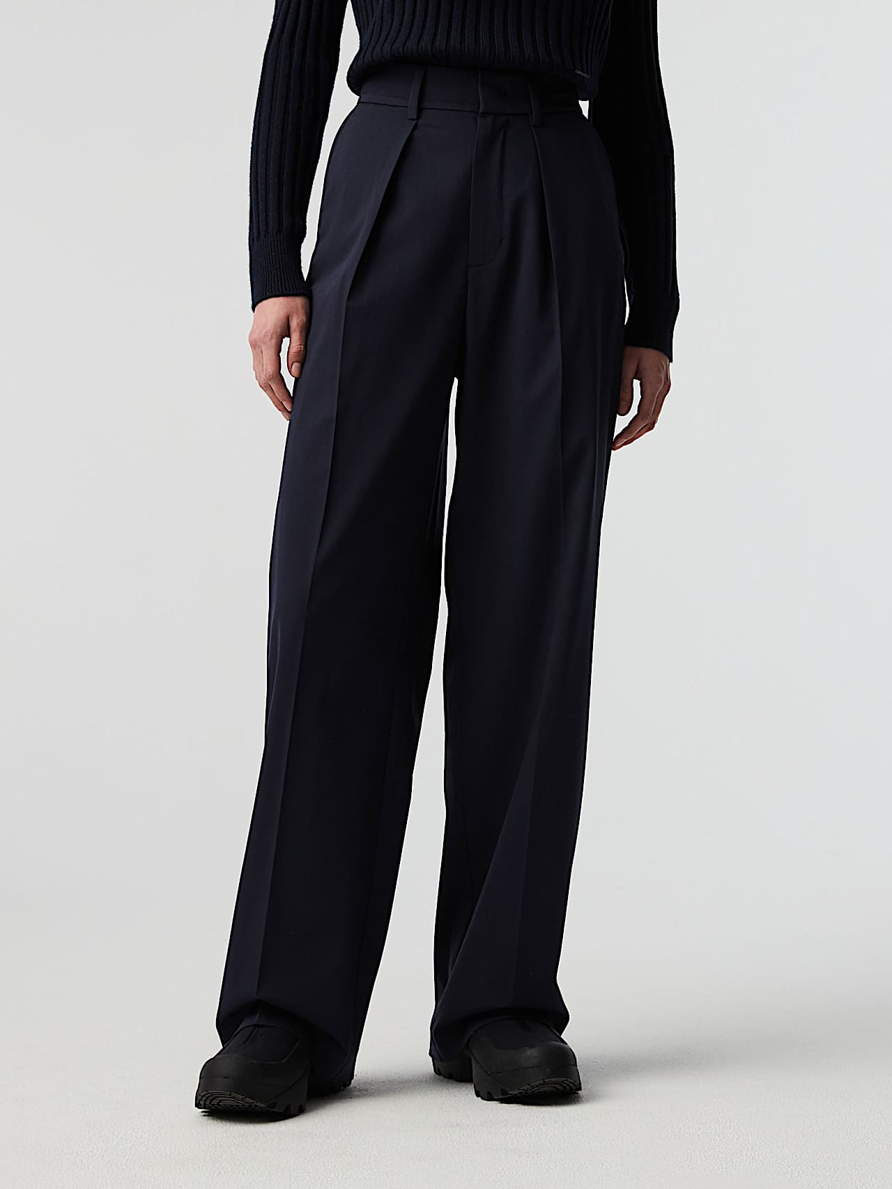 AlphaTauri | PECRA V1.Y8.01 | High-Waisted Wide-Leg Trousers in Navy for Women