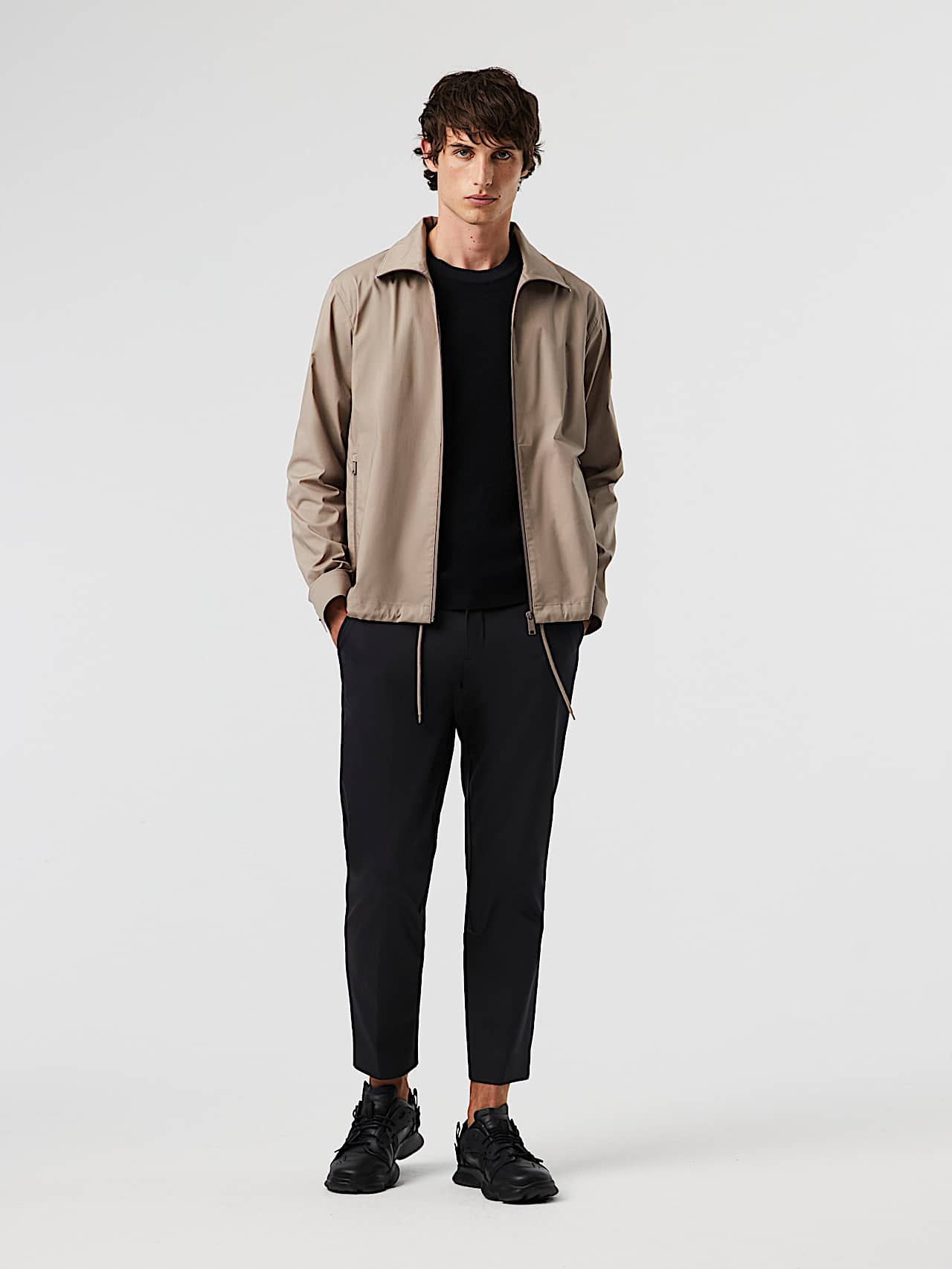 AlphaTauri | WLAN V1.Y8.01 | Surchemise déperlante in Taupe/Brun for Homme