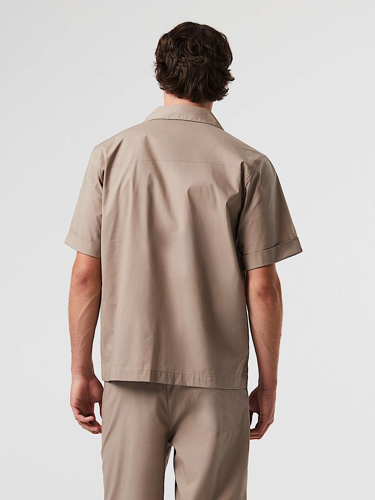 AlphaTauri | WELSH V1.Y8.01 | Chemise à manches courtes déperlante in Taupe/Brun for Homme