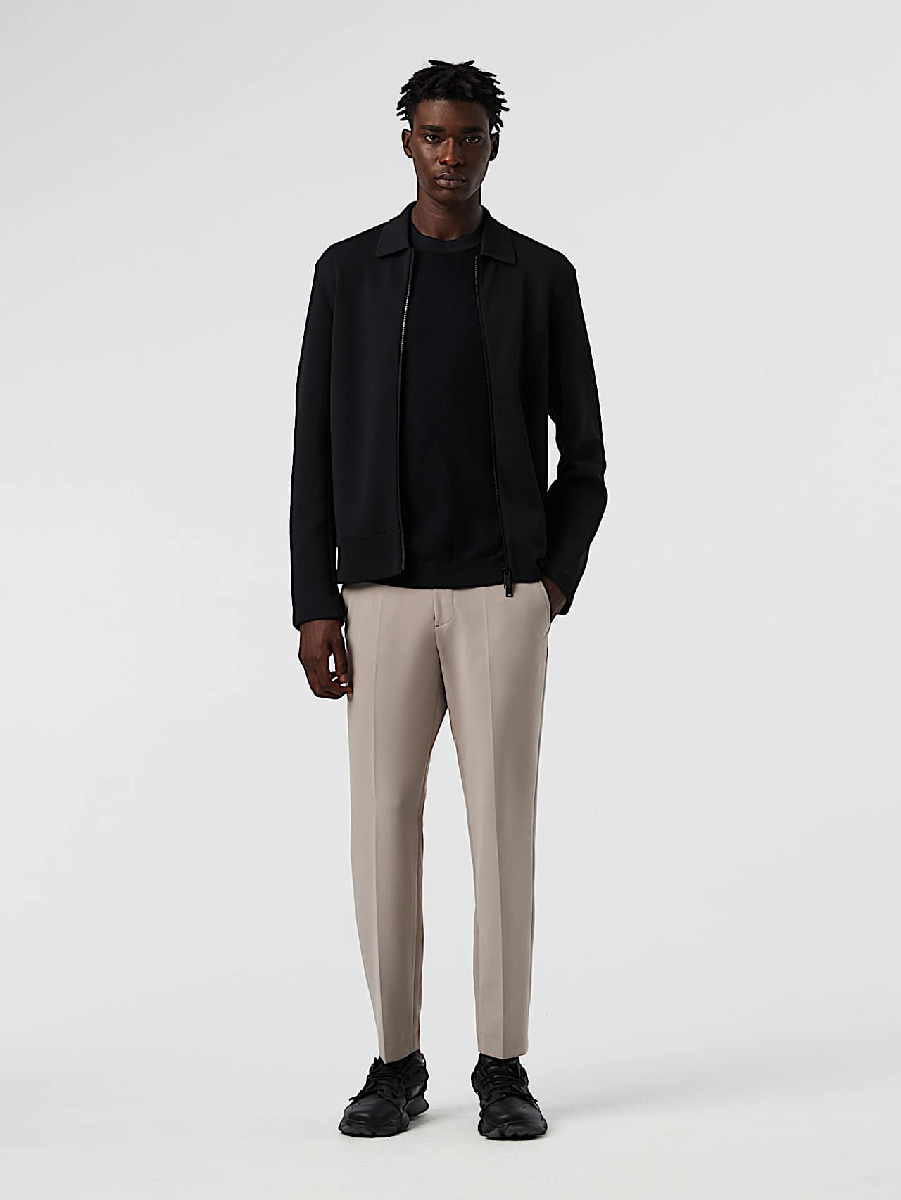 AlphaTauri | FANOA V1.Y8.01 | Veste en maille performance in Noir for Homme