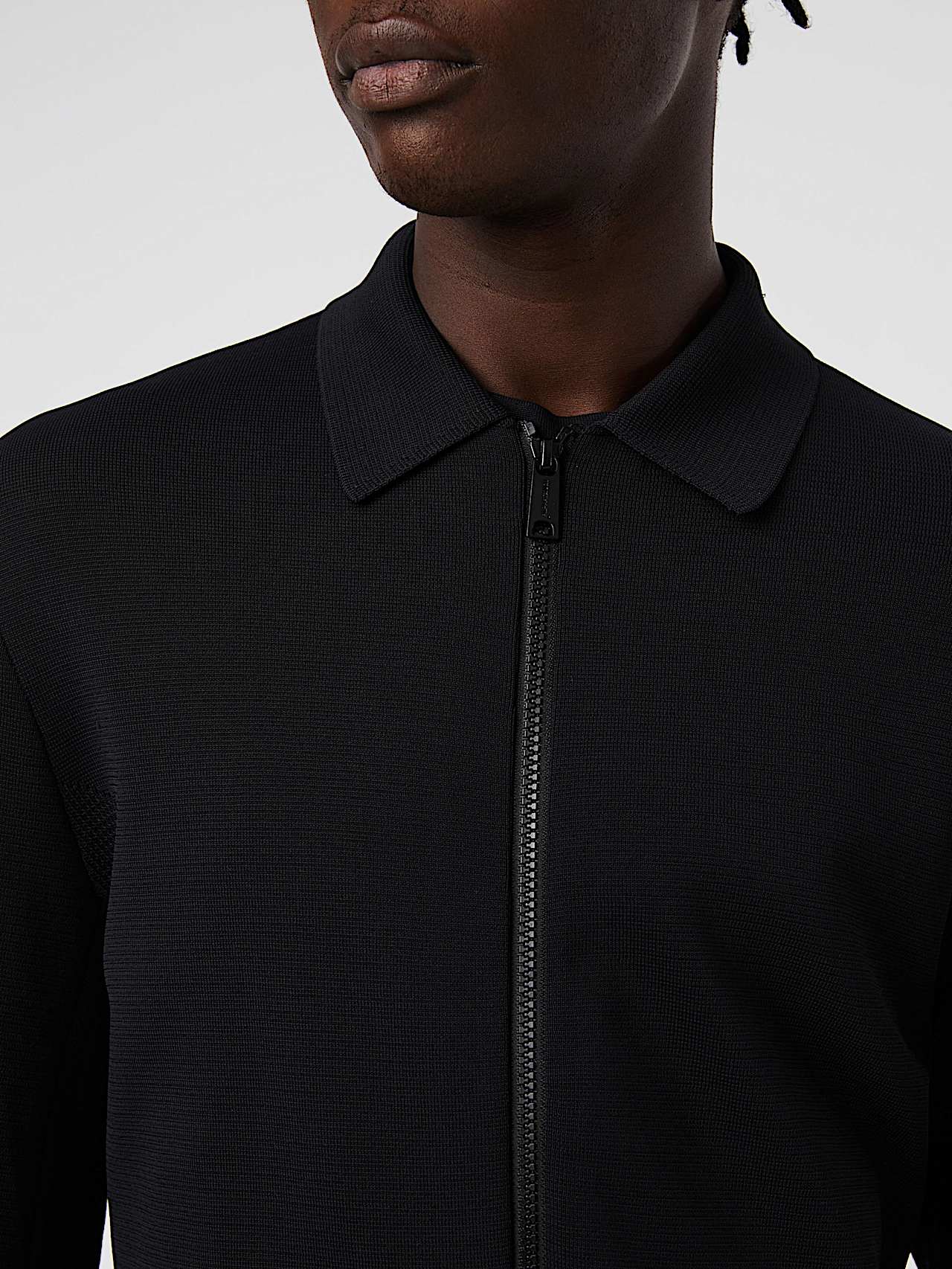 AlphaTauri | FANOA V1.Y8.01 | Veste en maille performance in Noir for Homme