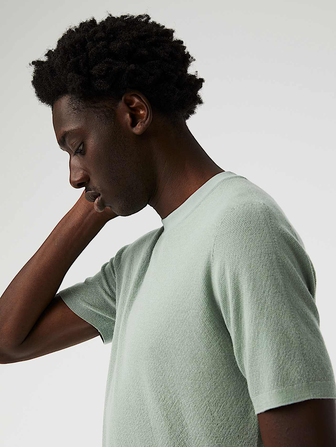 AlphaTauri | FECAS V2.Y8.01 | Seamless 3D Knit Cashmere-Coolmax® T-Shirt in Dusty Mint for Men