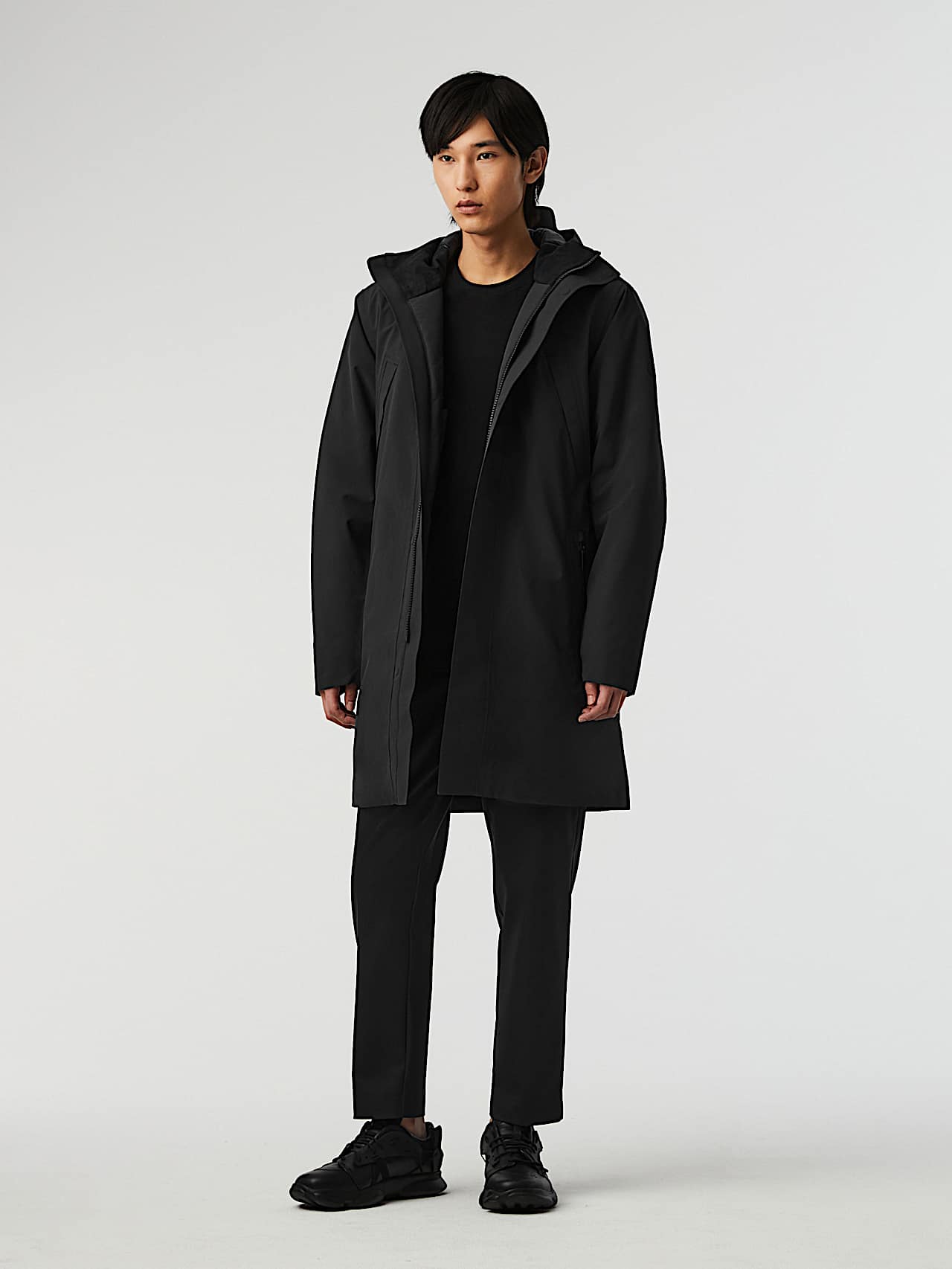 AlphaTauri | KOOV V10.Y7.02 | Parka pliable déperlante emblématique en Taurobran® in Noir for Homme