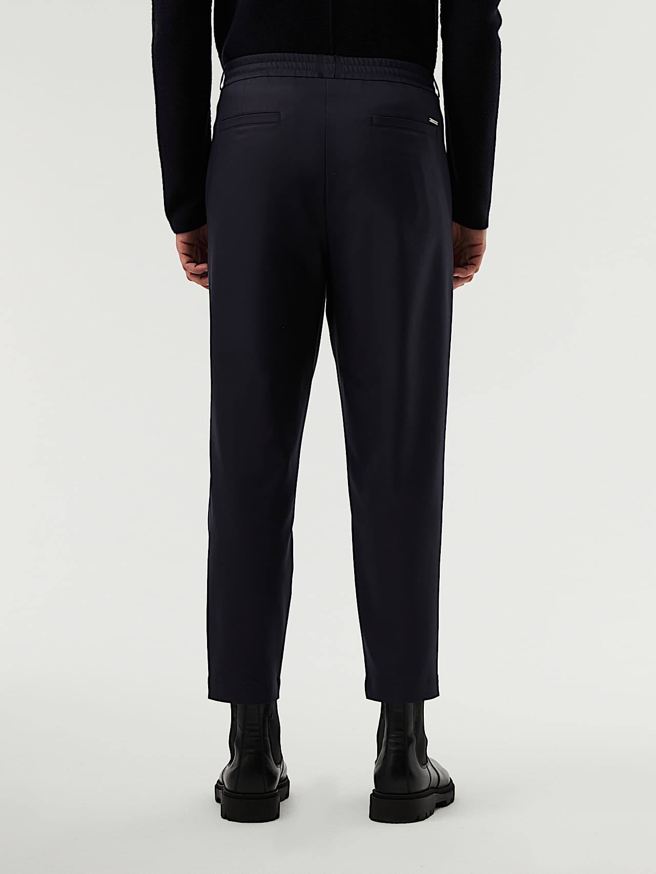 AlphaTauri | PAVO V1.Y7.02 | Tapered Wide Leg Cropped Trousers in Navy for Men