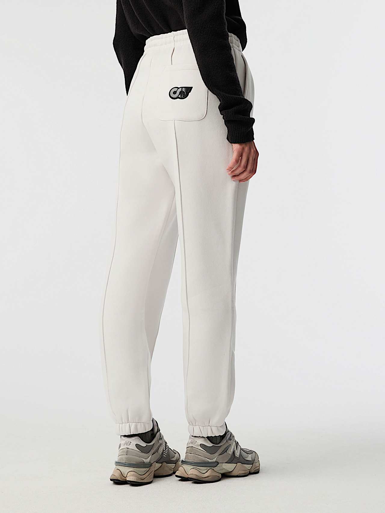 AlphaTauri | PERA V1.Y8.02 | Pantaloni della tuta con logo esclusivo in Bianco for Donna