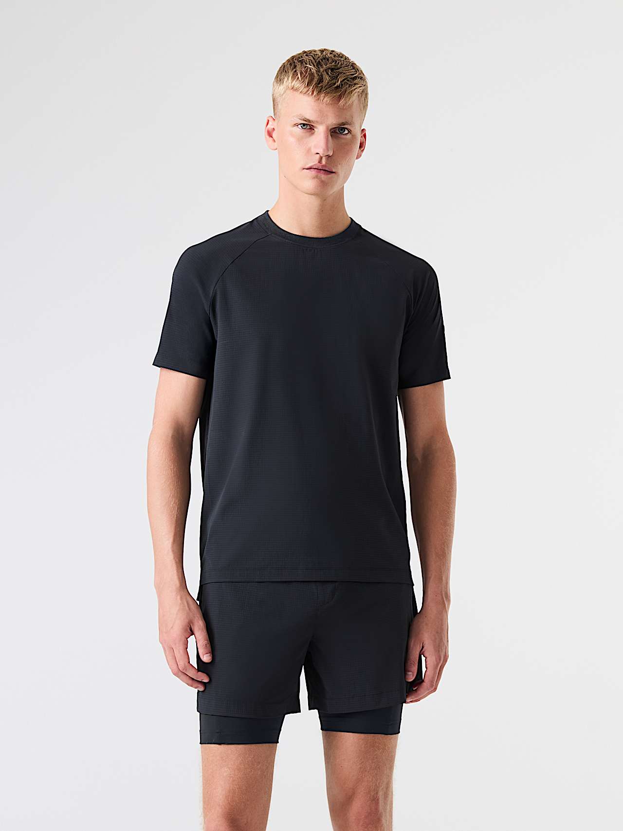 AlphaTauri | SUNO V1.Y9.02 | T-shirt sportiva tecnica in Black for Uomo