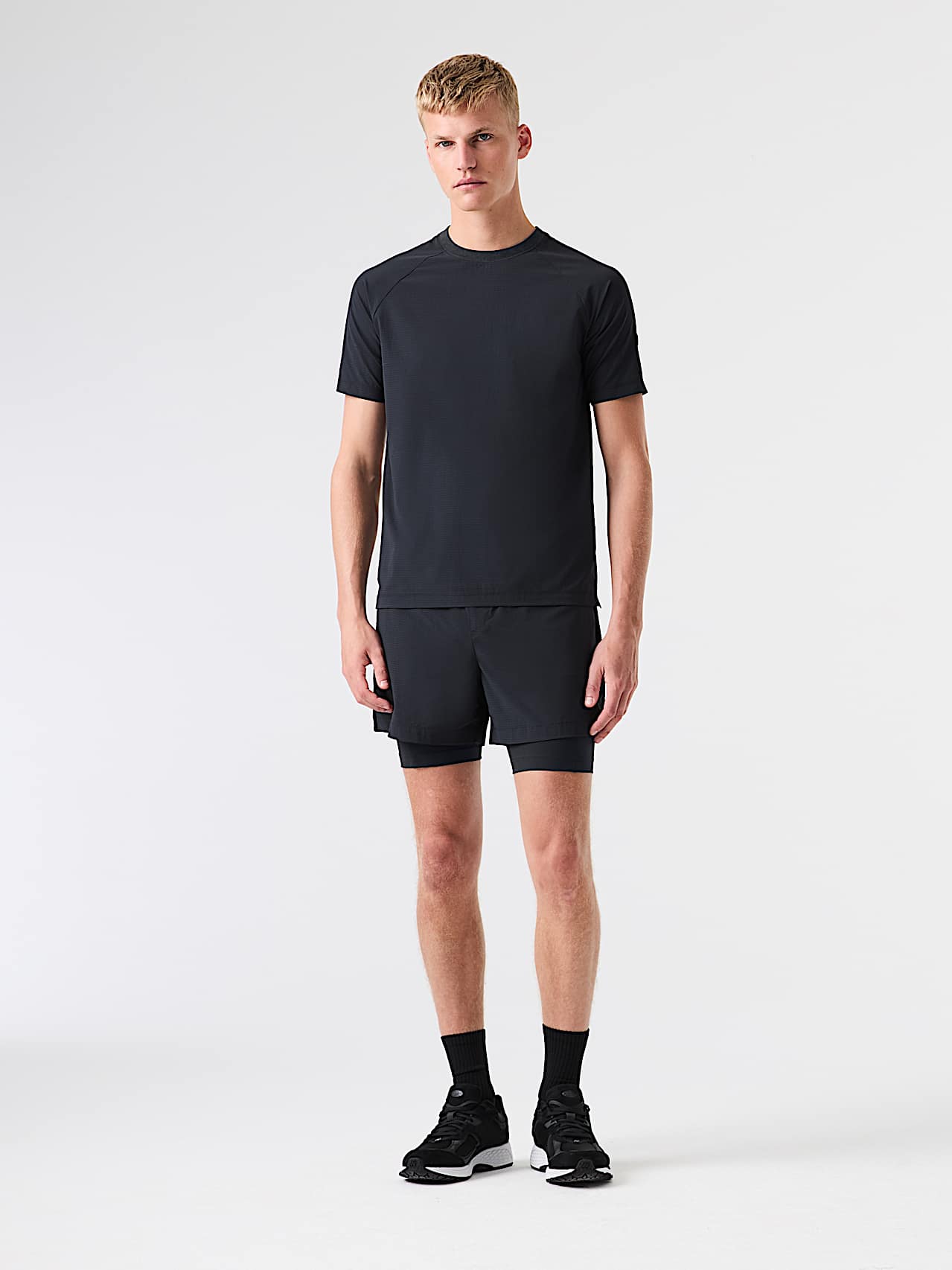 AlphaTauri | SUNO V1.Y9.02 | Technisches Sport-T-Shirt in Black für Herren