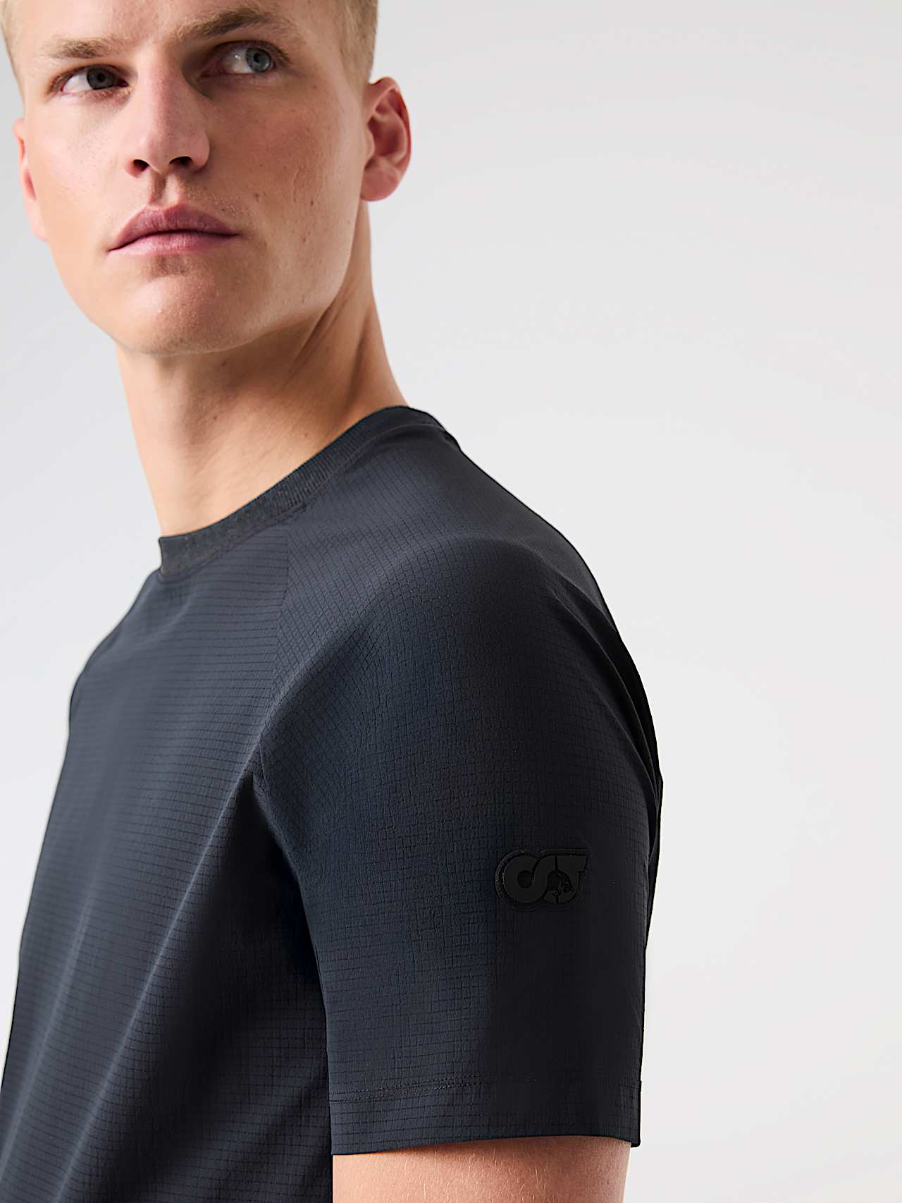 AlphaTauri | SUNO V1.Y9.02 | T-shirt sportiva tecnica in Black for Uomo