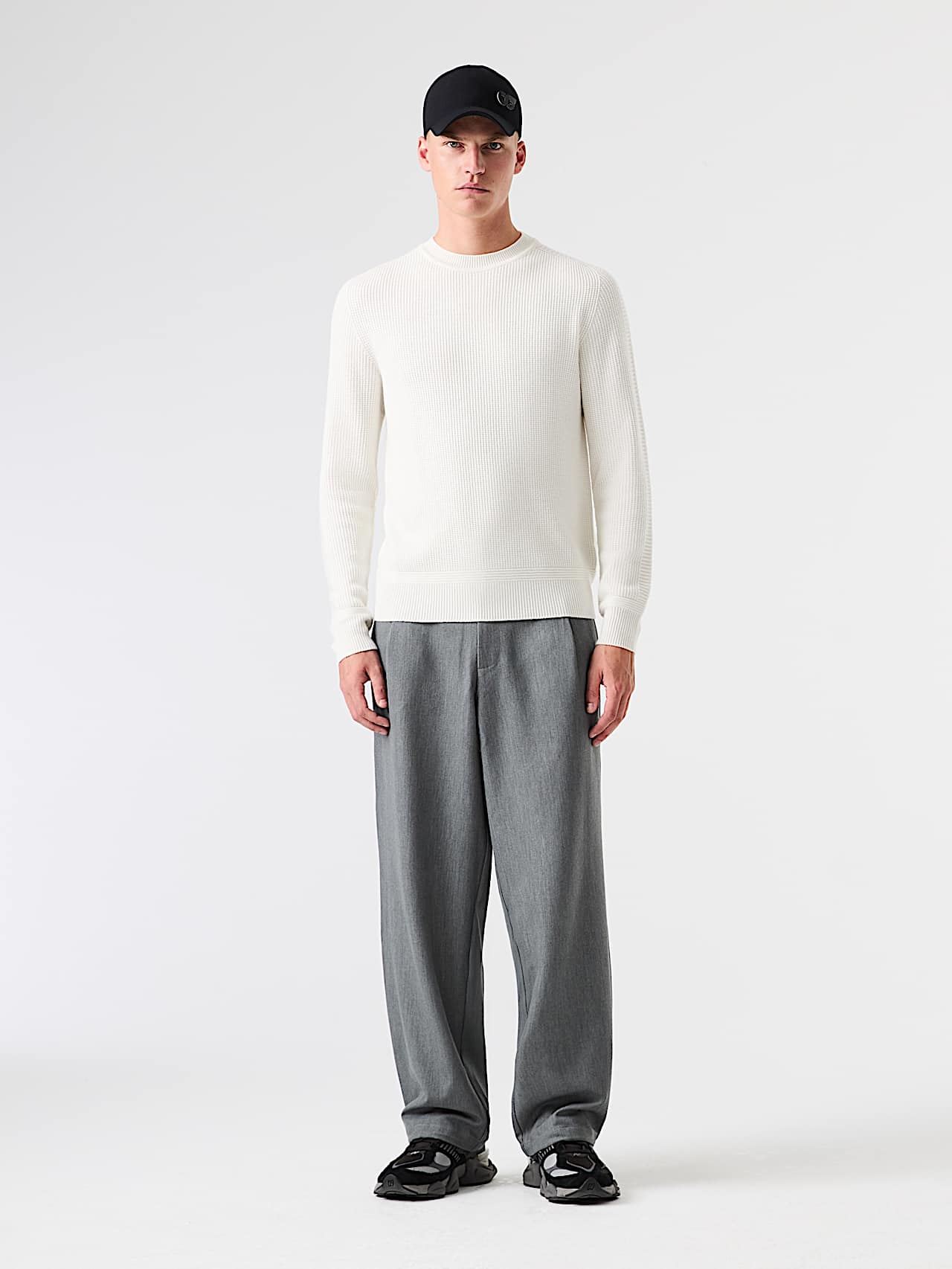 AlphaTauri | FOX V1.Y9.02 | Maglione a girocollo in maglia 3D spessa senza cuciture in White for Uomo