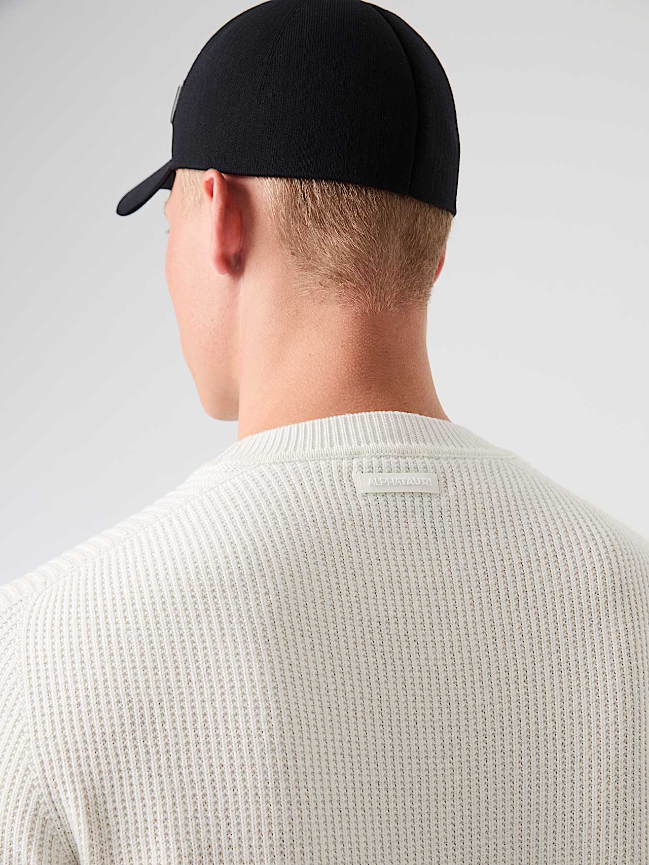 AlphaTauri | FOX V1.Y9.02 | Maglione a girocollo in maglia 3D spessa senza cuciture in White for Uomo